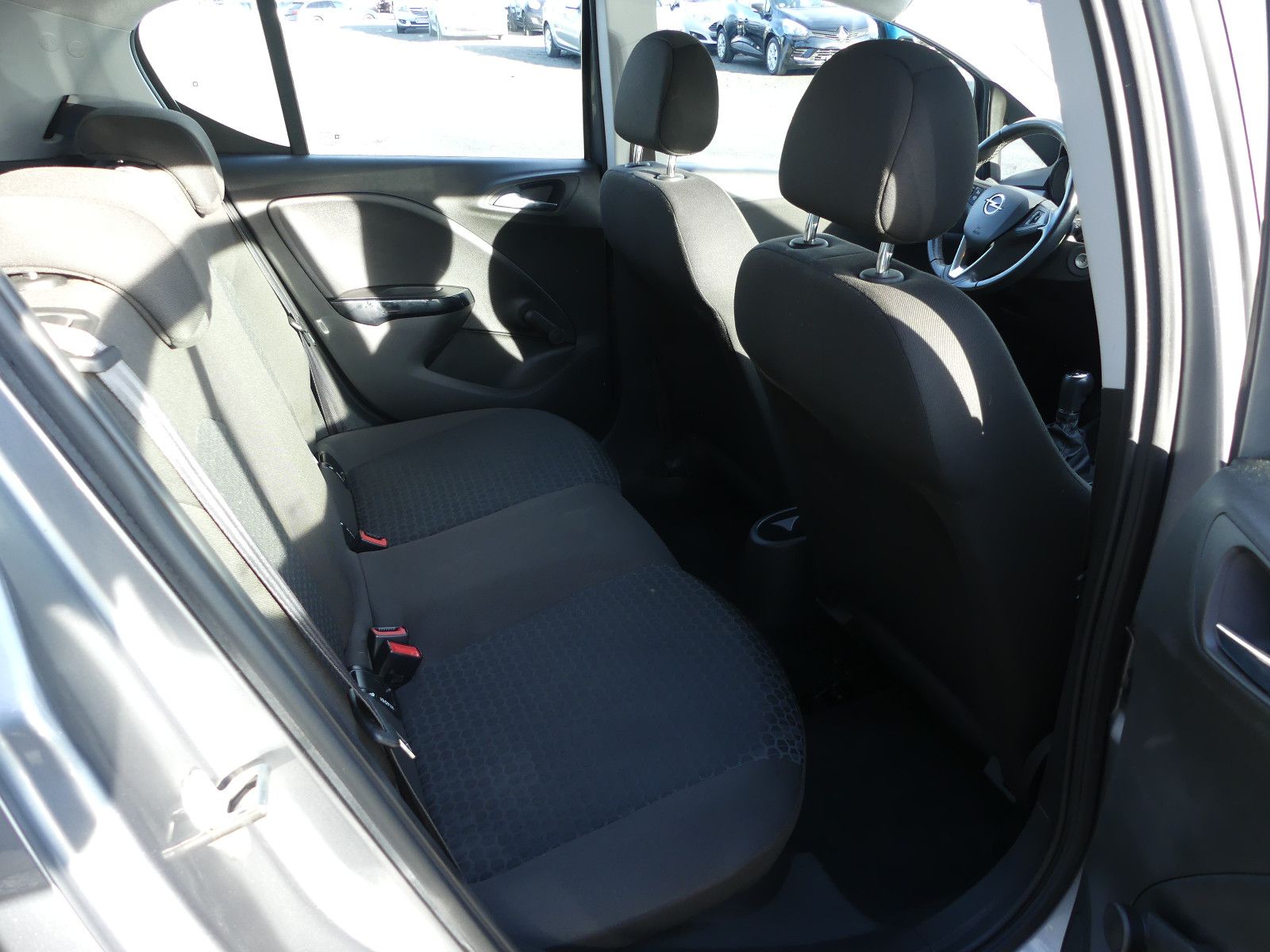 Fahrzeugabbildung Opel Corsa E Edition, 51000 km