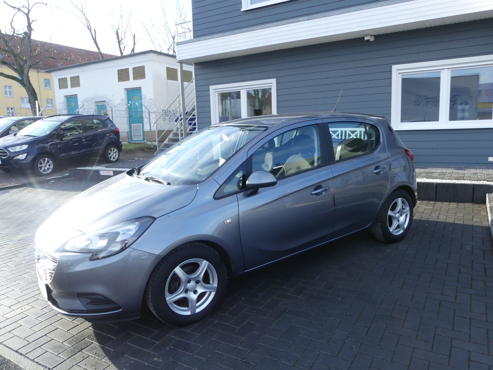 Fahrzeugabbildung Opel Corsa E Edition, 51000 km