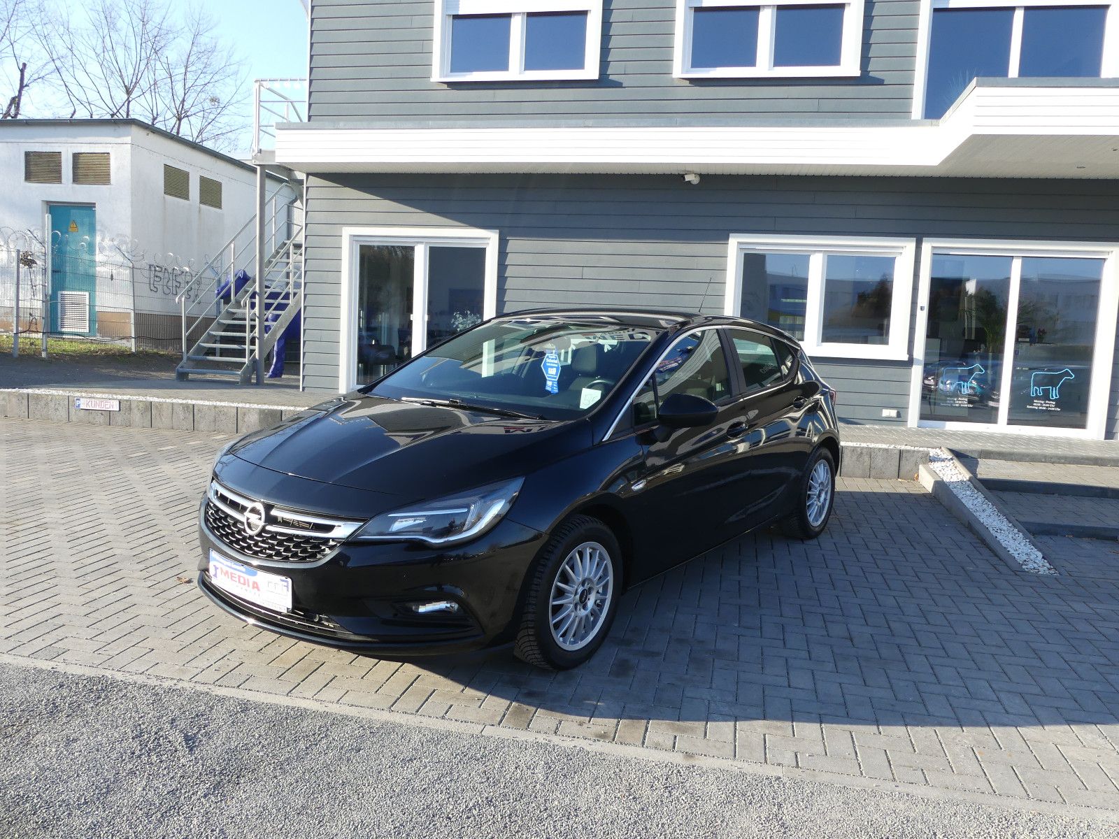 Fahrzeugabbildung Opel Astra K Lim. 5-trg. Edition Start/Stop, Automati