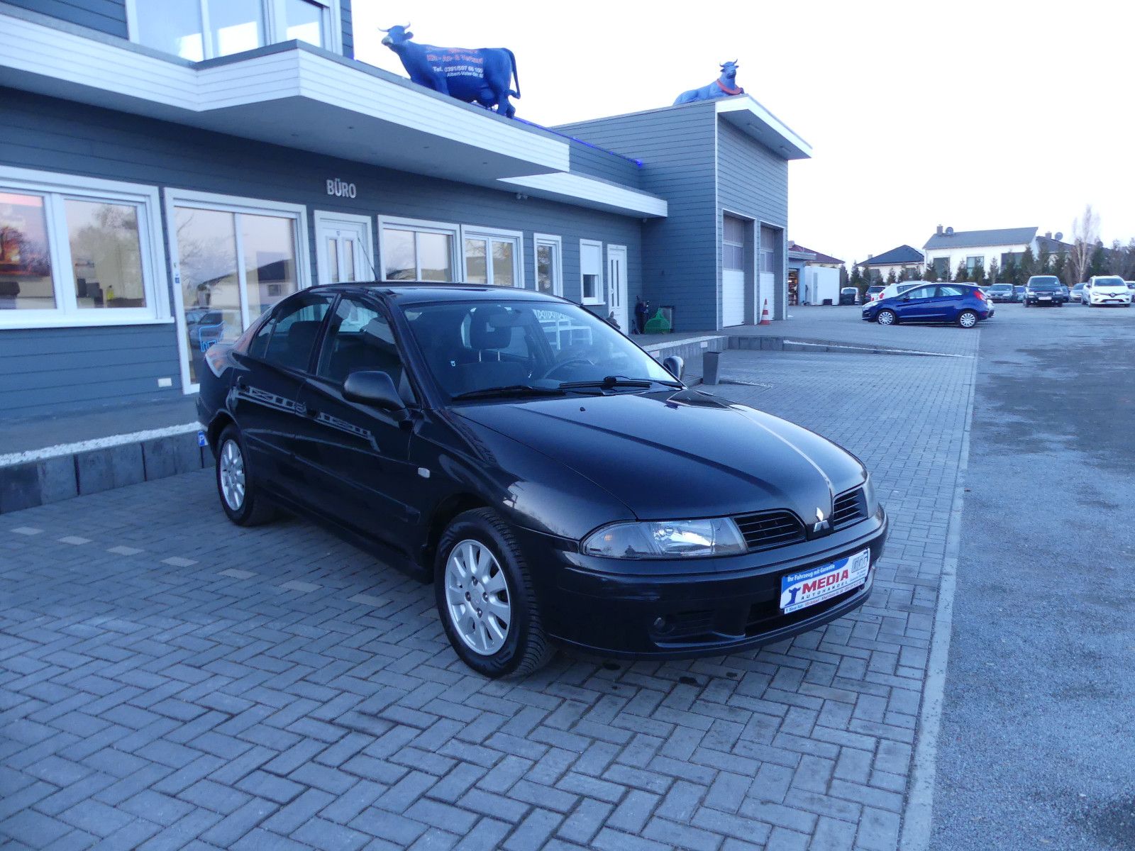 Fahrzeugabbildung Mitsubishi Carisma 1,6 Classic, * TÜV NEU*