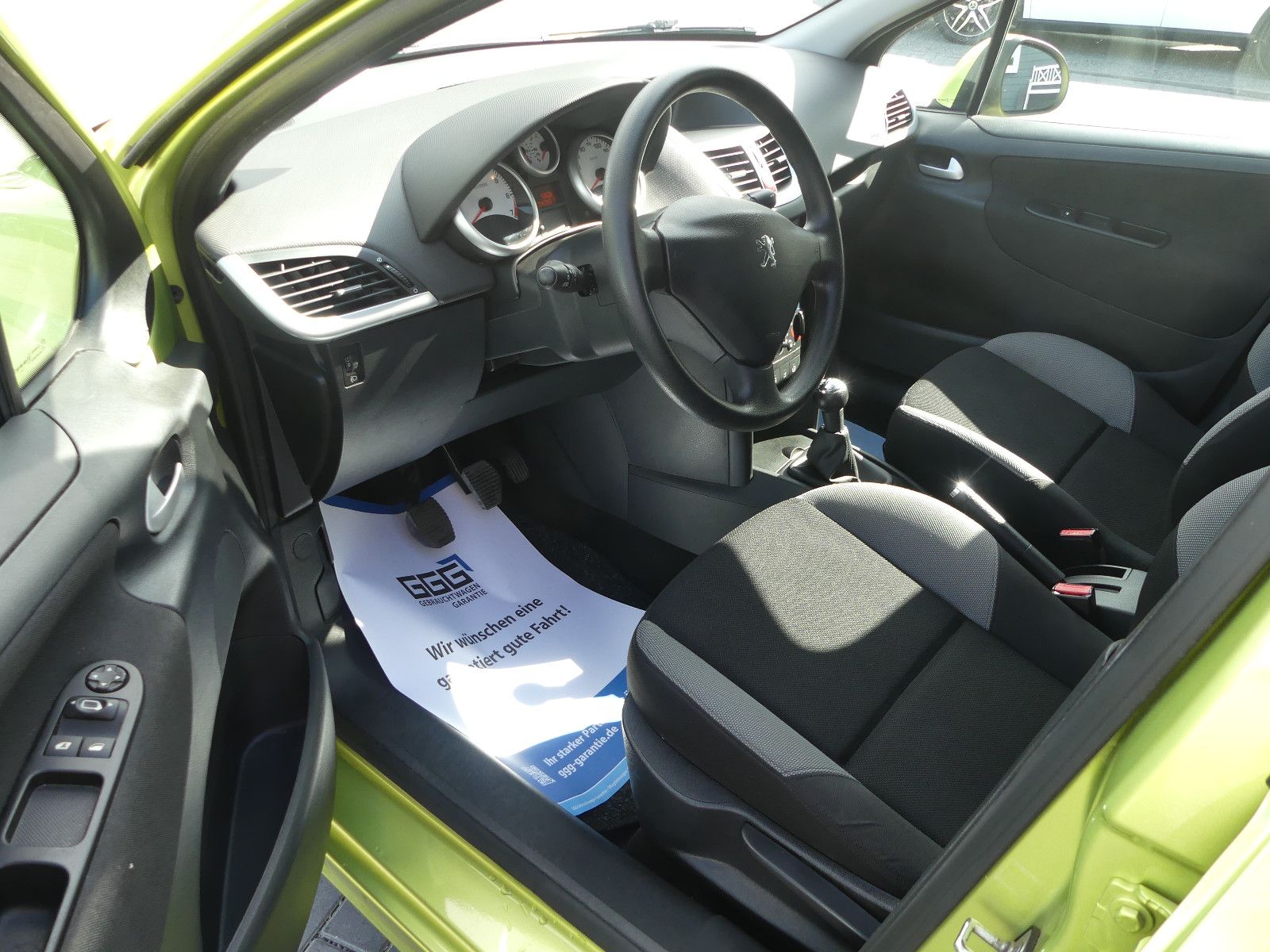 Fahrzeugabbildung Peugeot 207 Filou"40TKM"