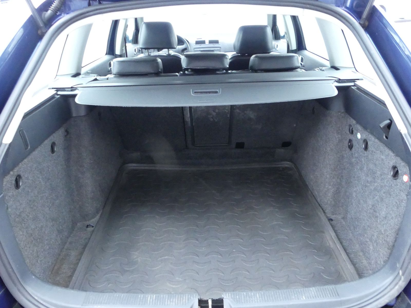 Fahrzeugabbildung SKODA Octavia Combi Ambiente, Automatik