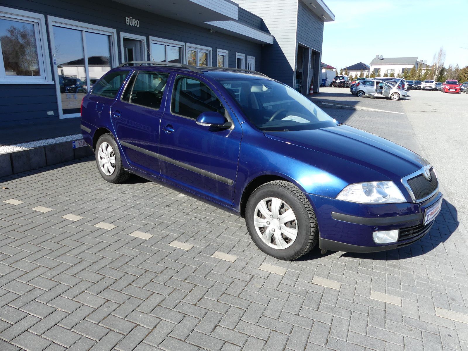 Fahrzeugabbildung SKODA Octavia Combi Ambiente, Automatik