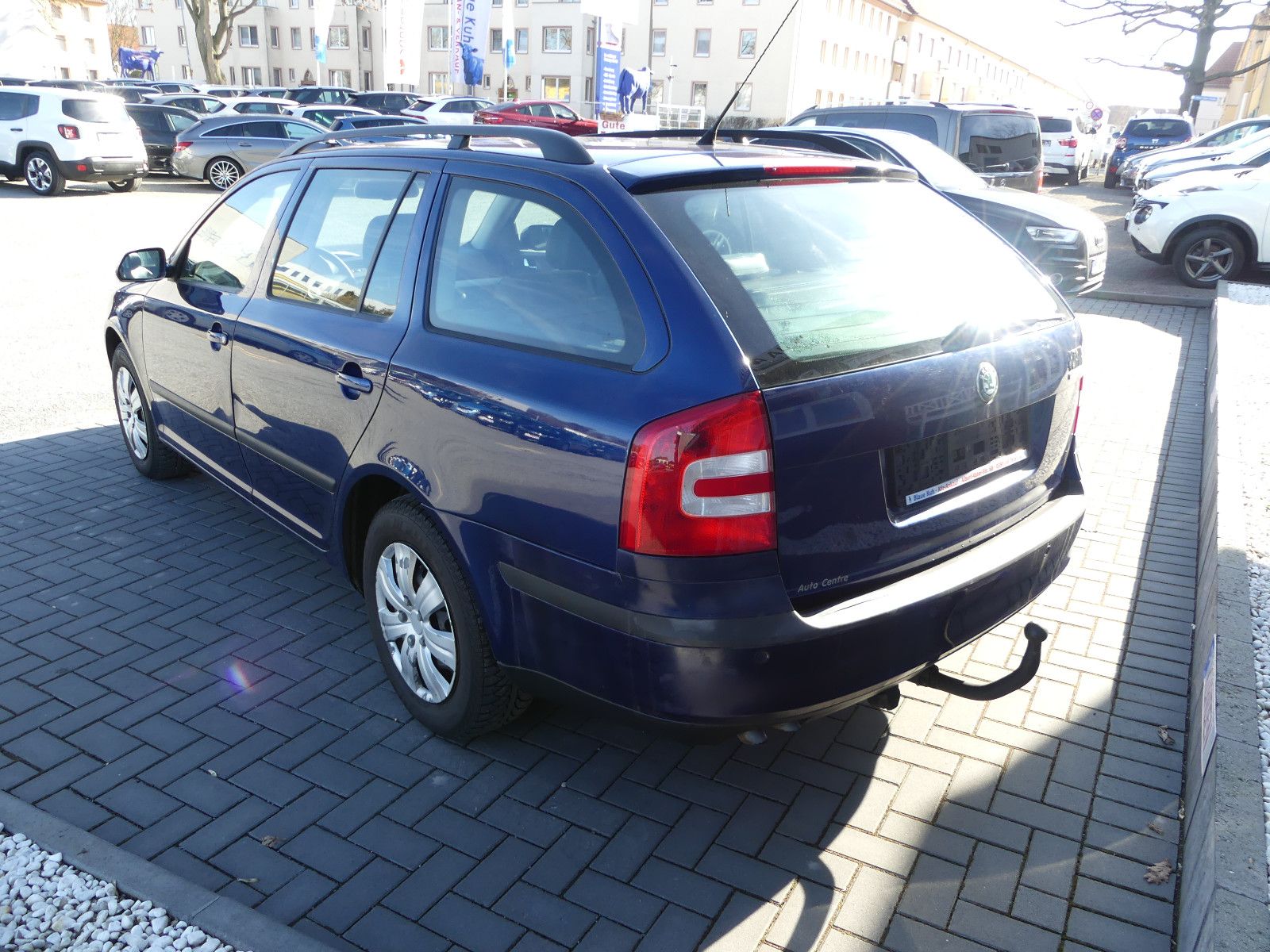 Fahrzeugabbildung SKODA Octavia Combi Ambiente, Automatik