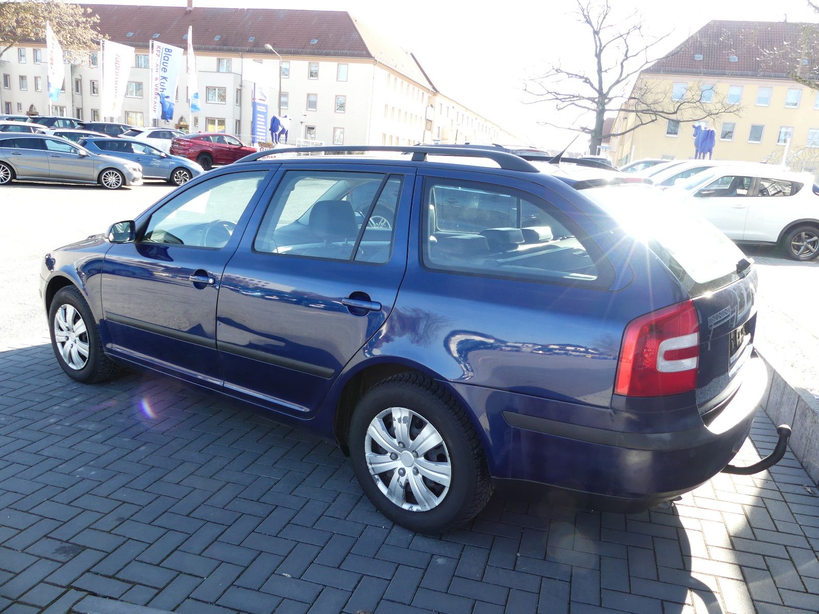 Fahrzeugabbildung SKODA Octavia Combi Ambiente, Automatik