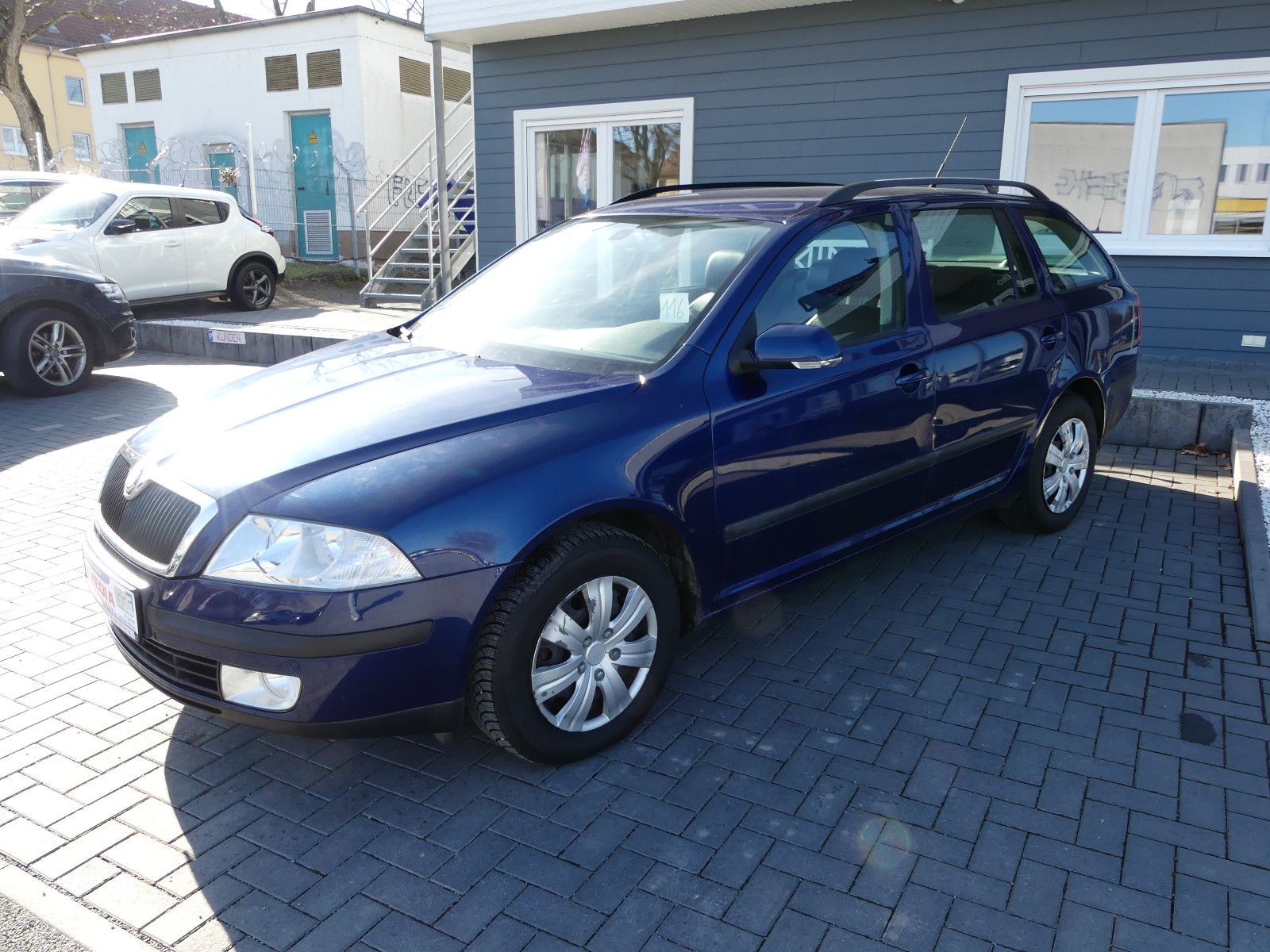 Fahrzeugabbildung SKODA Octavia Combi Ambiente, Automatik