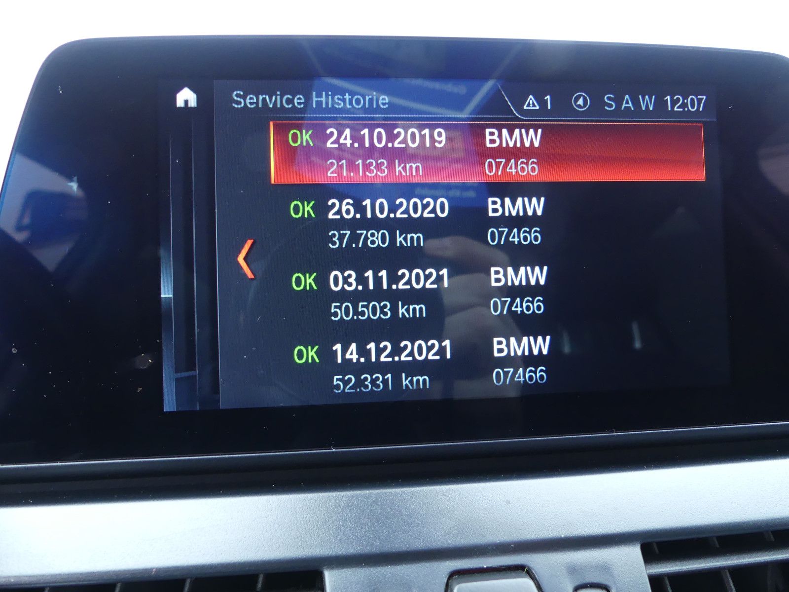 Fahrzeugabbildung BMW 218 2 Gran Tourer 218 i Sport Line "7Sitzer"