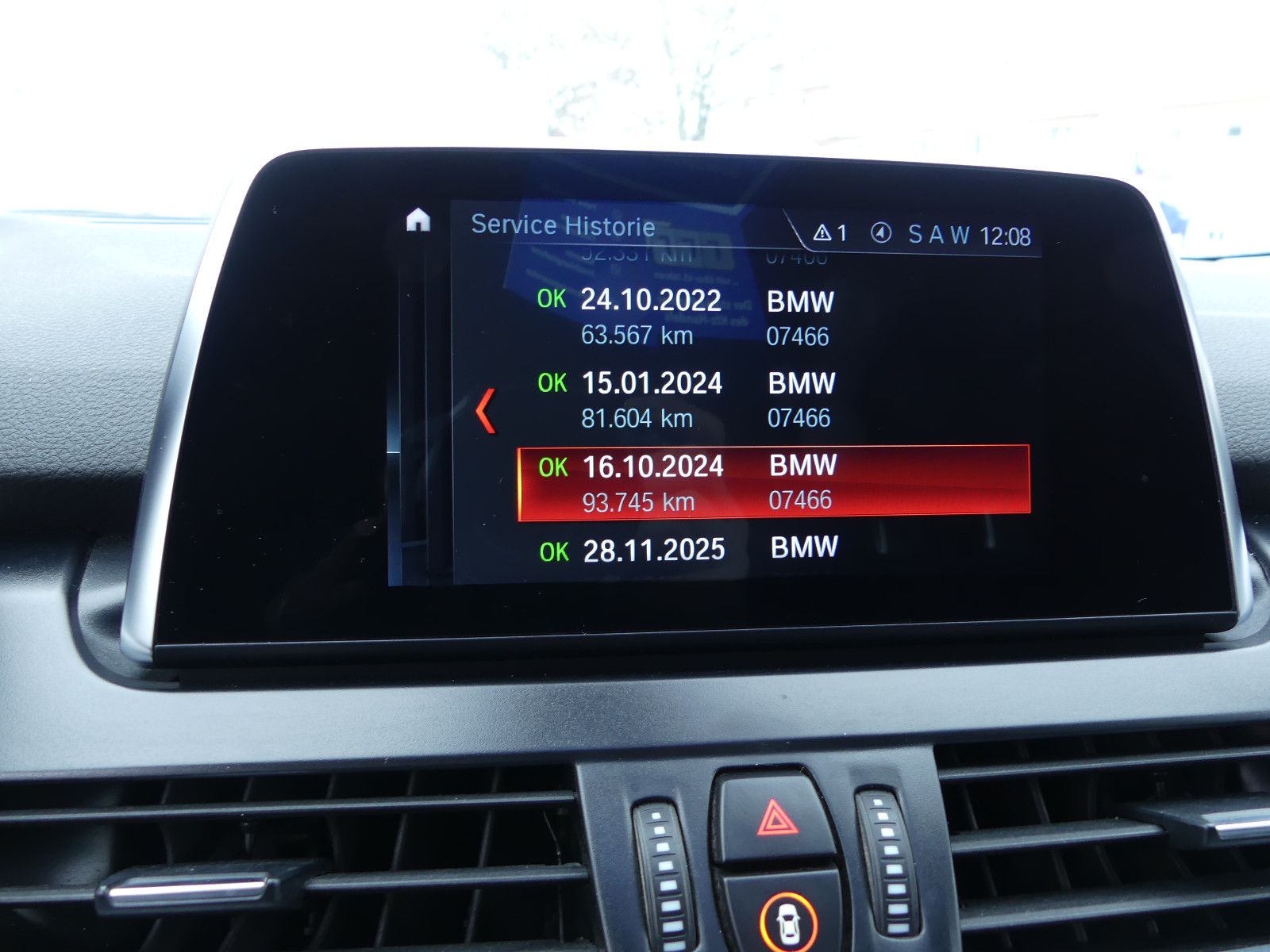 Fahrzeugabbildung BMW 218 2 Gran Tourer 218 i Sport Line "7Sitzer"