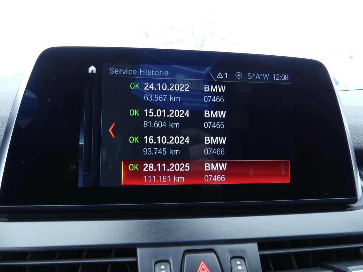 Fahrzeugabbildung BMW 218 2 Gran Tourer 218 i Sport Line "7Sitzer"