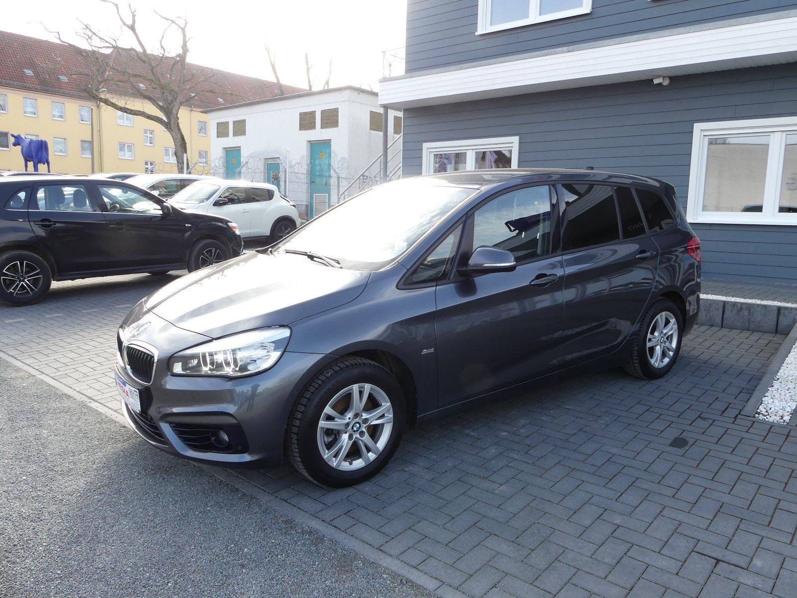 Fahrzeugabbildung BMW 218 2 Gran Tourer 218 i Sport Line "7Sitzer"