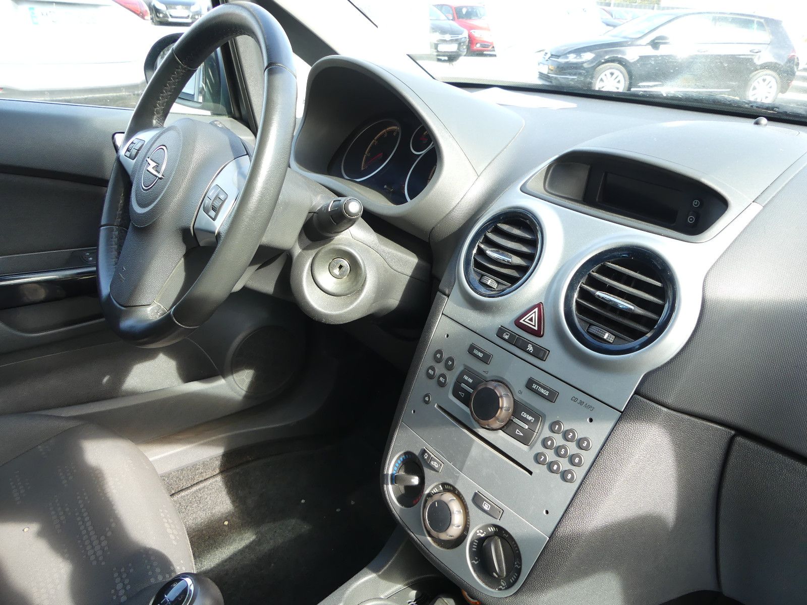 Fahrzeugabbildung Opel Corsa D Satellite