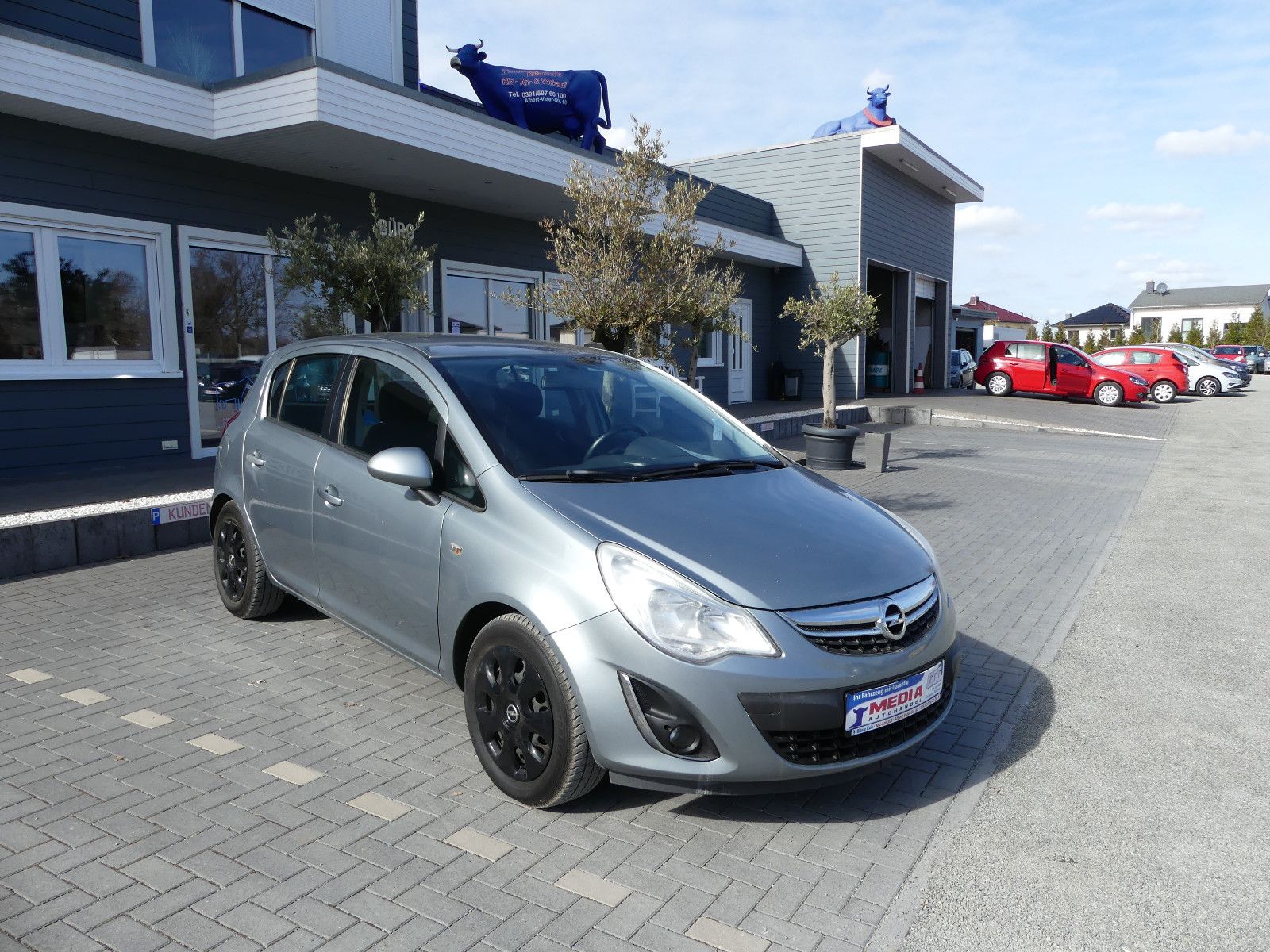 Fahrzeugabbildung Opel Corsa D Satellite