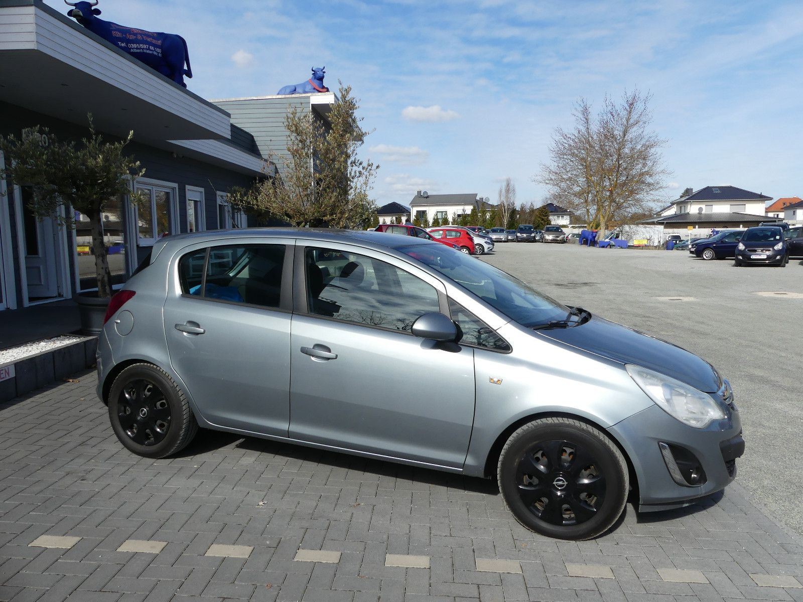 Fahrzeugabbildung Opel Corsa D Satellite