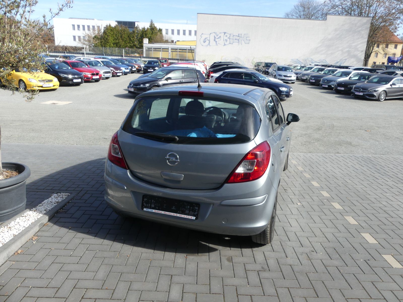 Fahrzeugabbildung Opel Corsa D Satellite