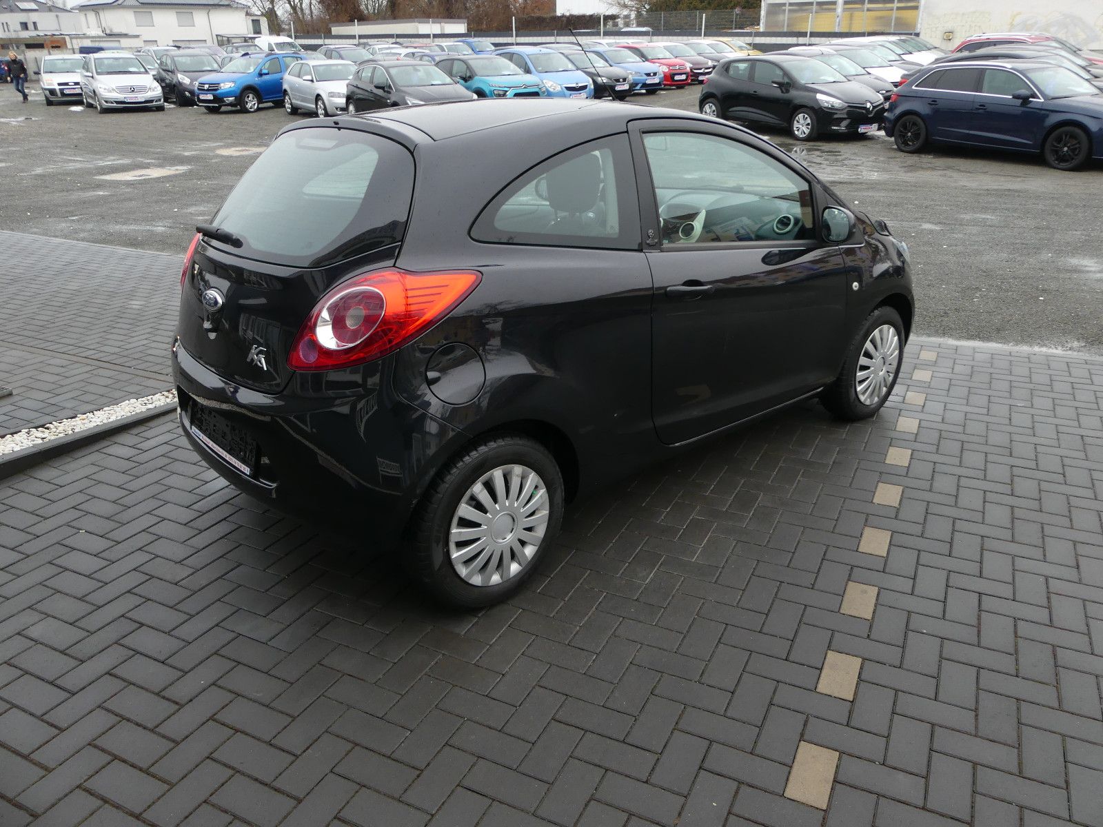 Fahrzeugabbildung Ford Ka Champions Edition *1-Hand*