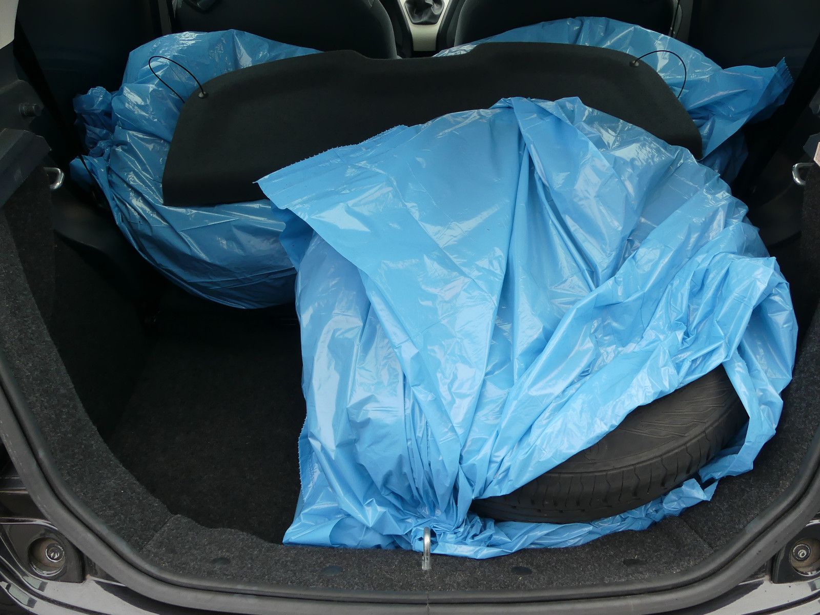 Fahrzeugabbildung Ford Ka Champions Edition *1-Hand*