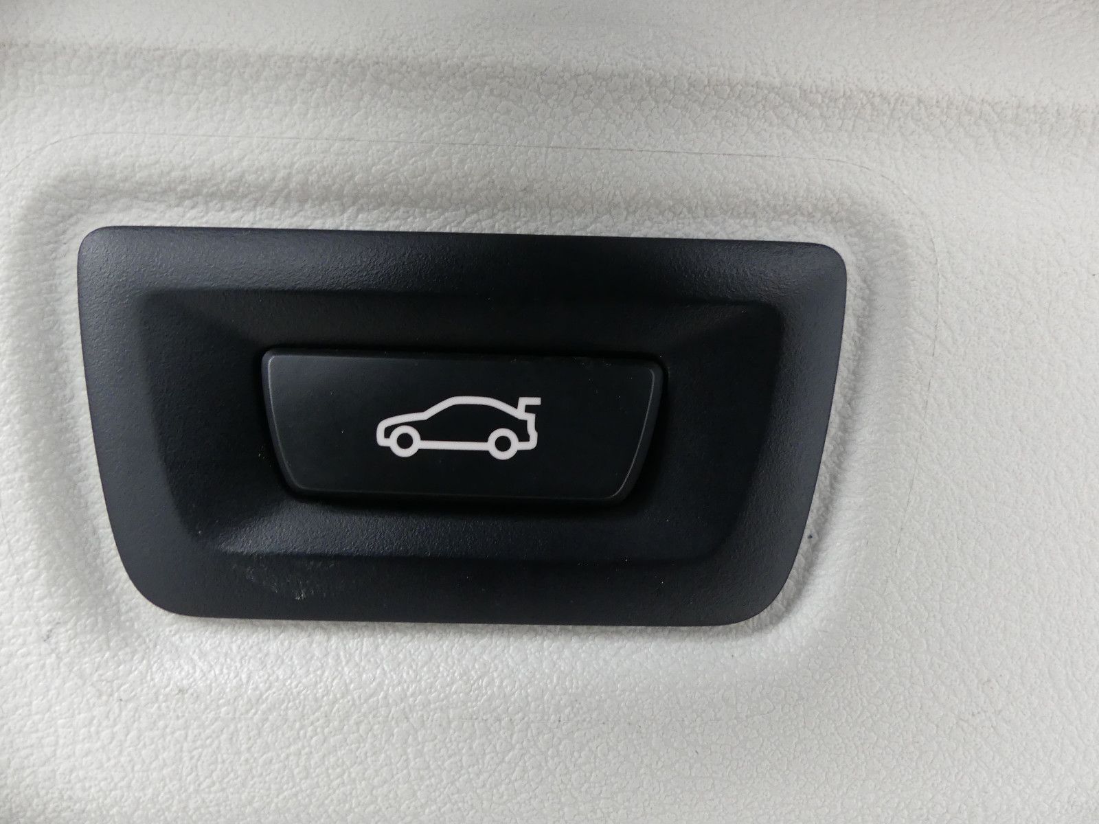 Fahrzeugabbildung BMW 330 3 Touring 330 d xDrive Sport Line