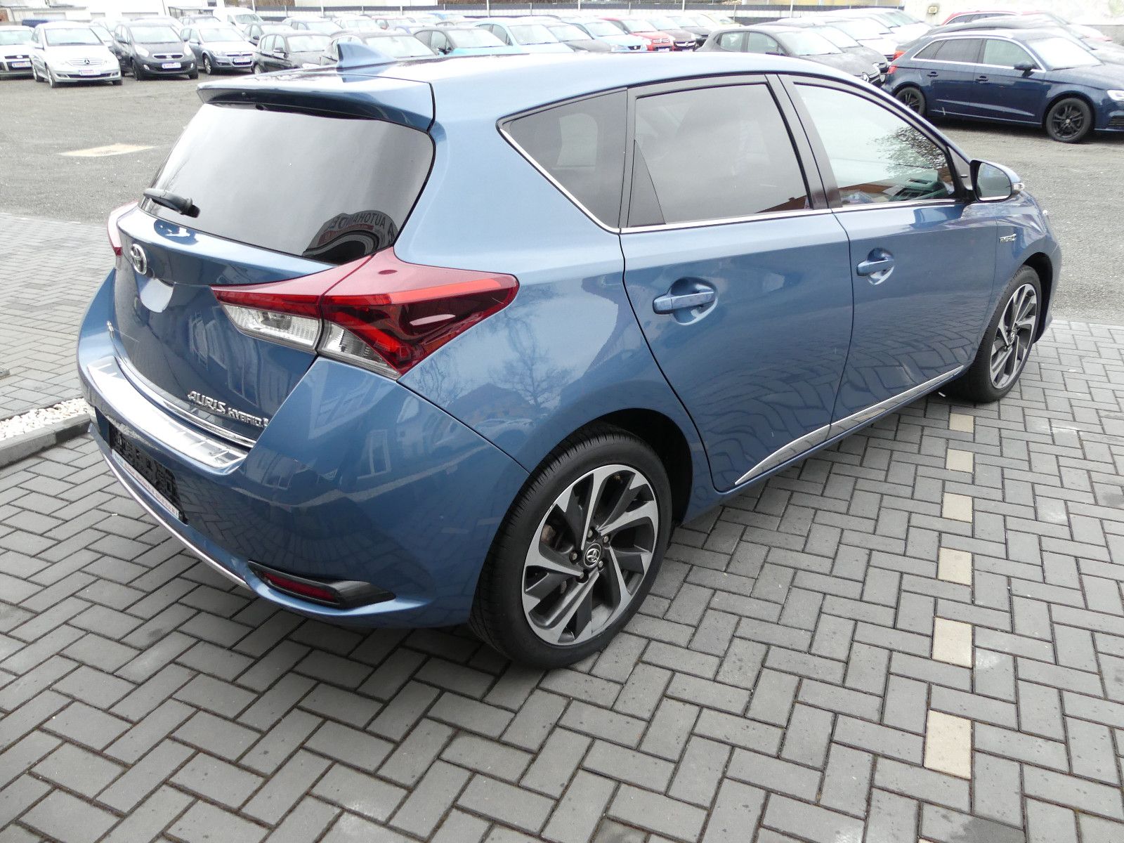 Fahrzeugabbildung Toyota Auris Hybrid Design Edition *1-Hand**Nur 76tkm*
