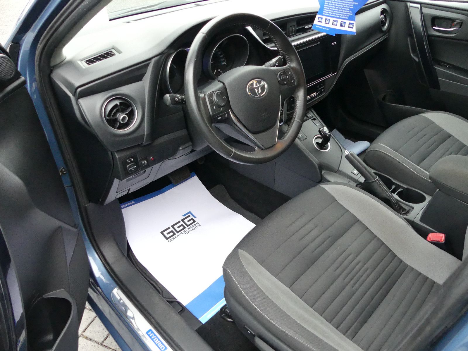 Fahrzeugabbildung Toyota Auris Hybrid Design Edition *1-Hand**Nur 76tkm*