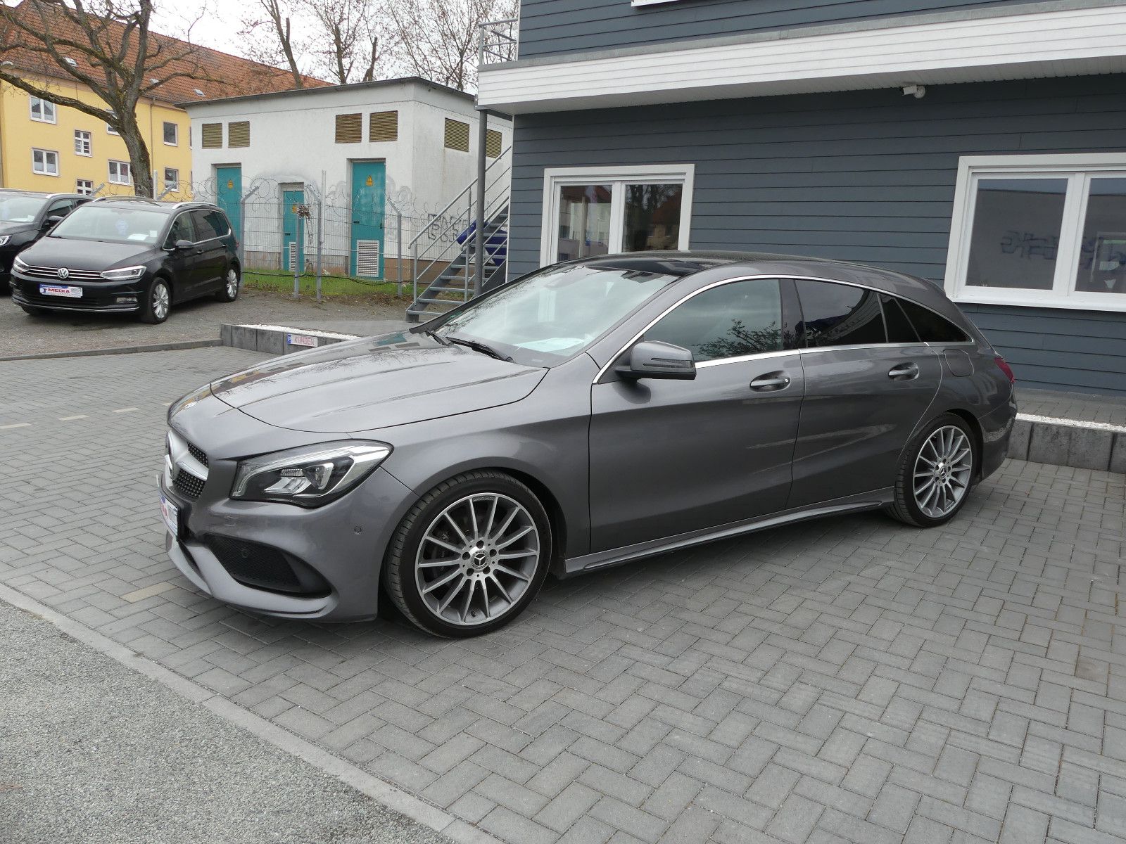 Fahrzeugabbildung Mercedes-Benz CLA Shooting Brake CLA 200 *Serviceheft**58tkm*