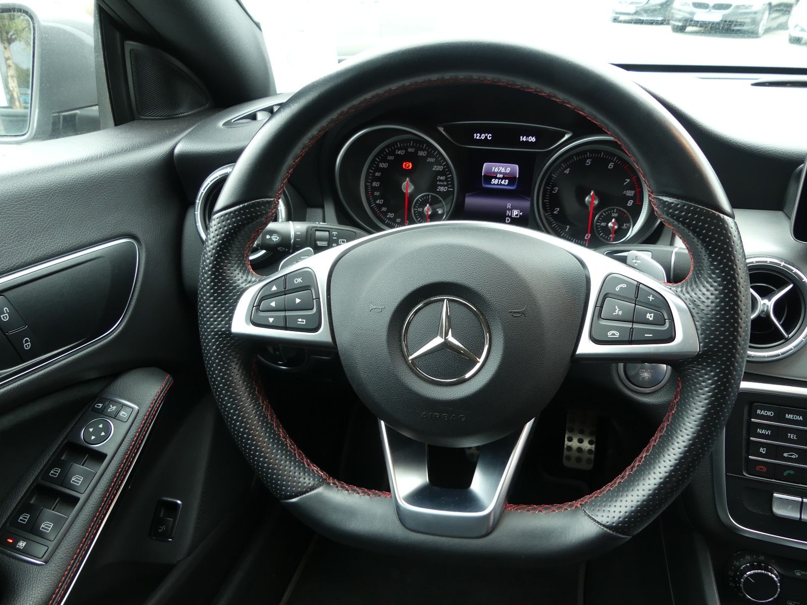 Fahrzeugabbildung Mercedes-Benz CLA Shooting Brake CLA 200 *Serviceheft**58tkm*