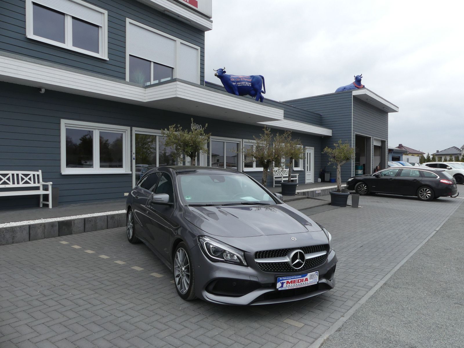 Fahrzeugabbildung Mercedes-Benz CLA Shooting Brake CLA 200 *Serviceheft**58tkm*