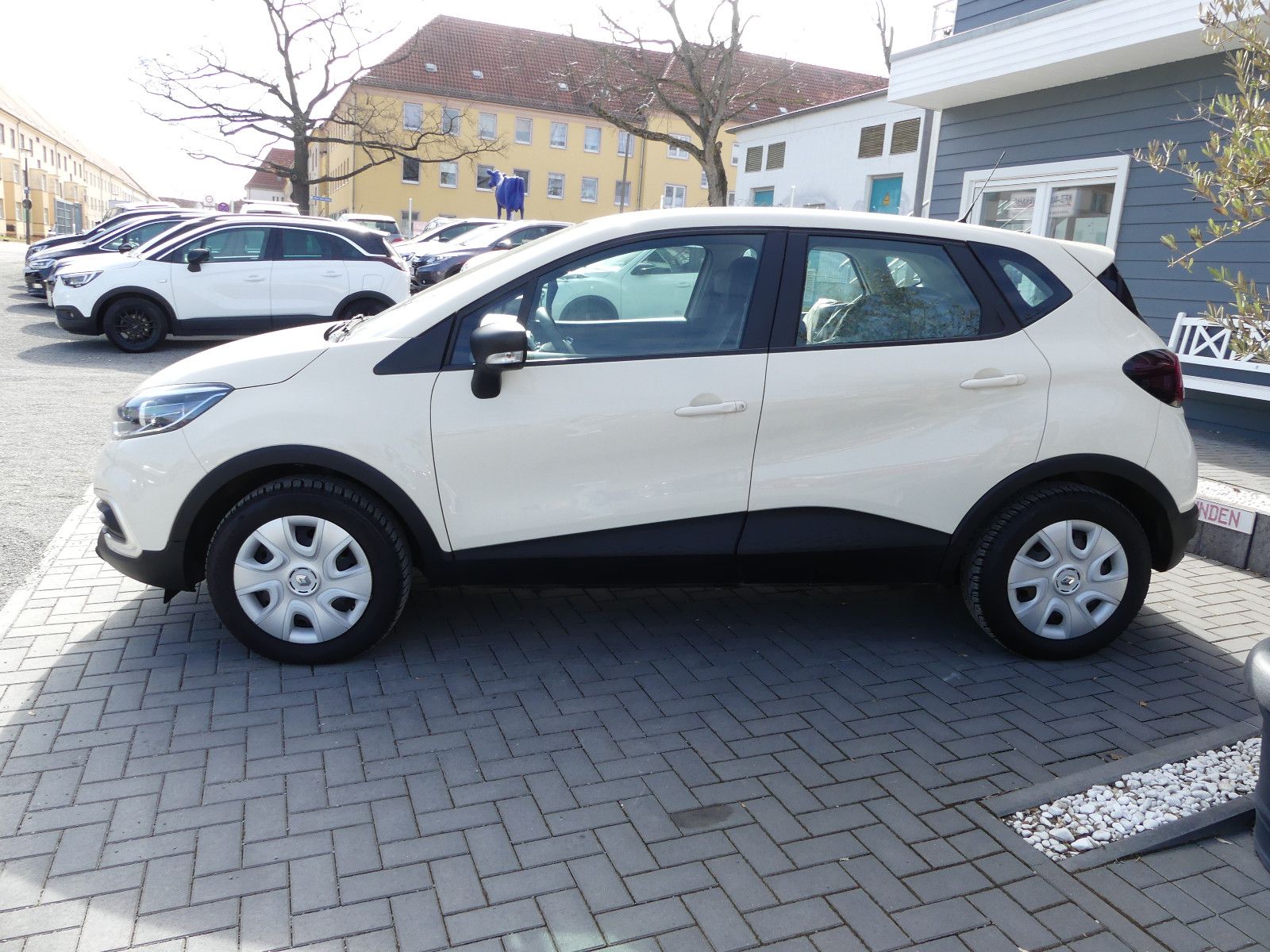 Fahrzeugabbildung Renault Captur Life *Nur 33tkm**Sehr gepflegt*