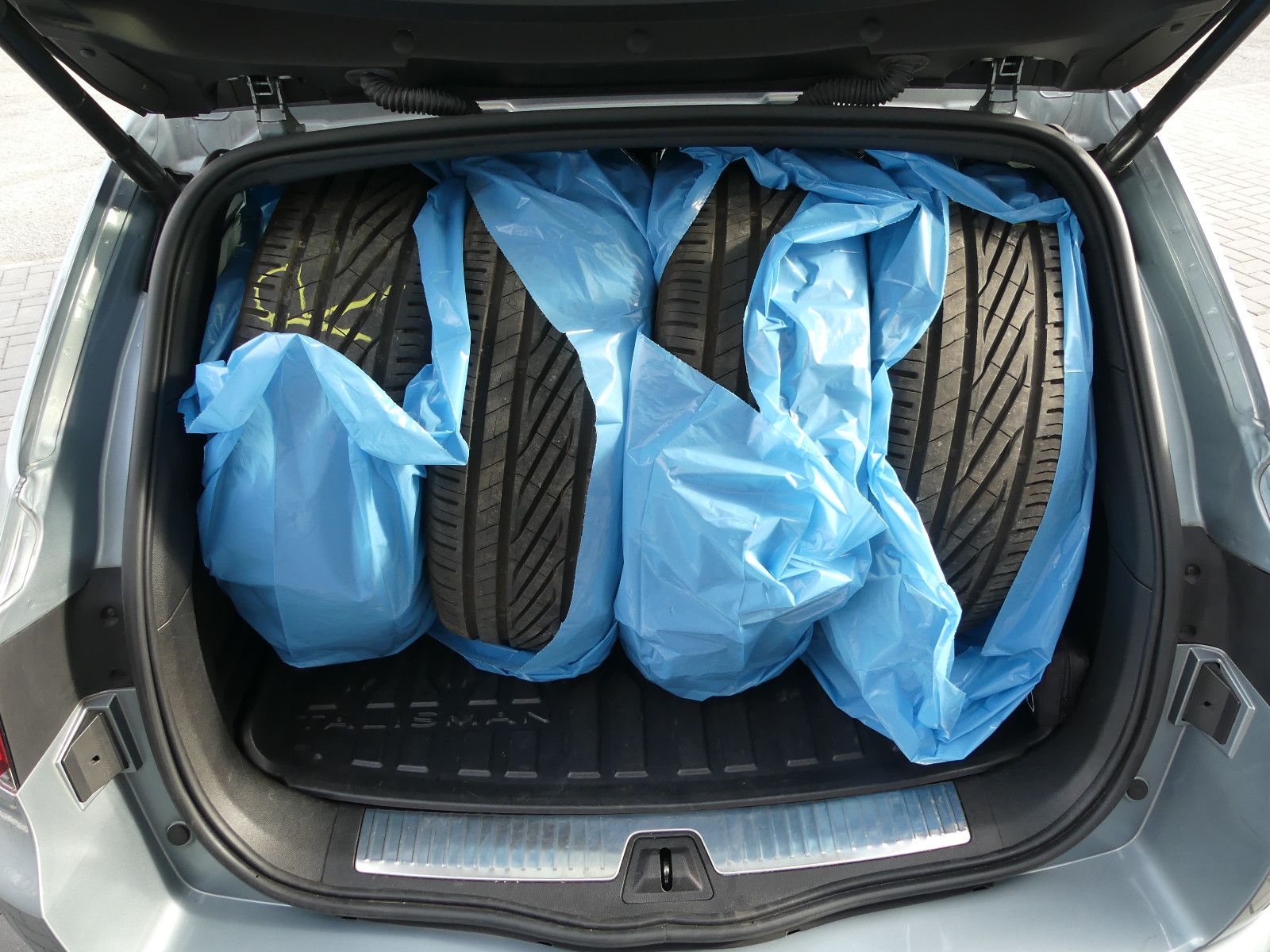 Fahrzeugabbildung Renault Talisman Grandtour Intens *1-Hand**Service gepf*