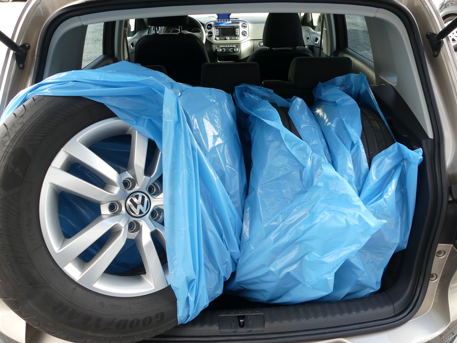 Fahrzeugabbildung Volkswagen Tiguan Trend & Fun BMT*ScheckH.Gepf**2.Hand*