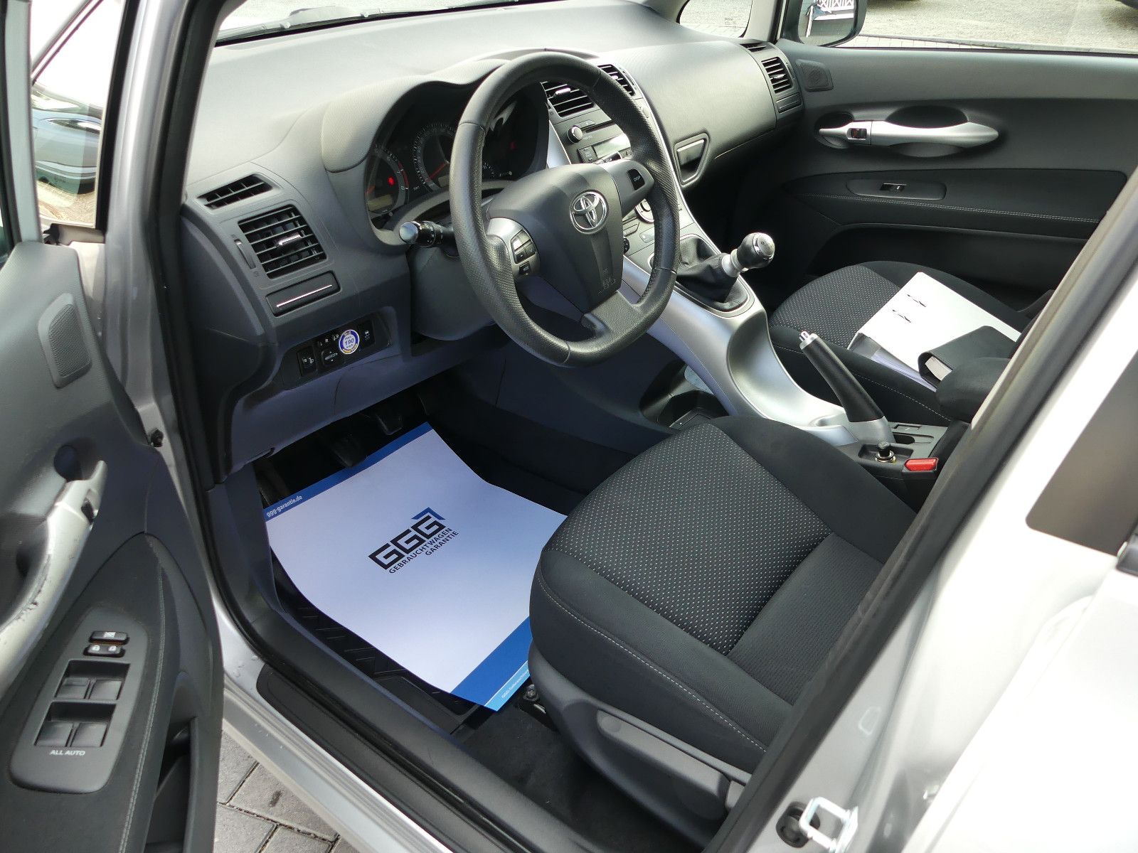 Fahrzeugabbildung Toyota Auris Edition*1.Hand**74tkm*Scheckheftgepf*