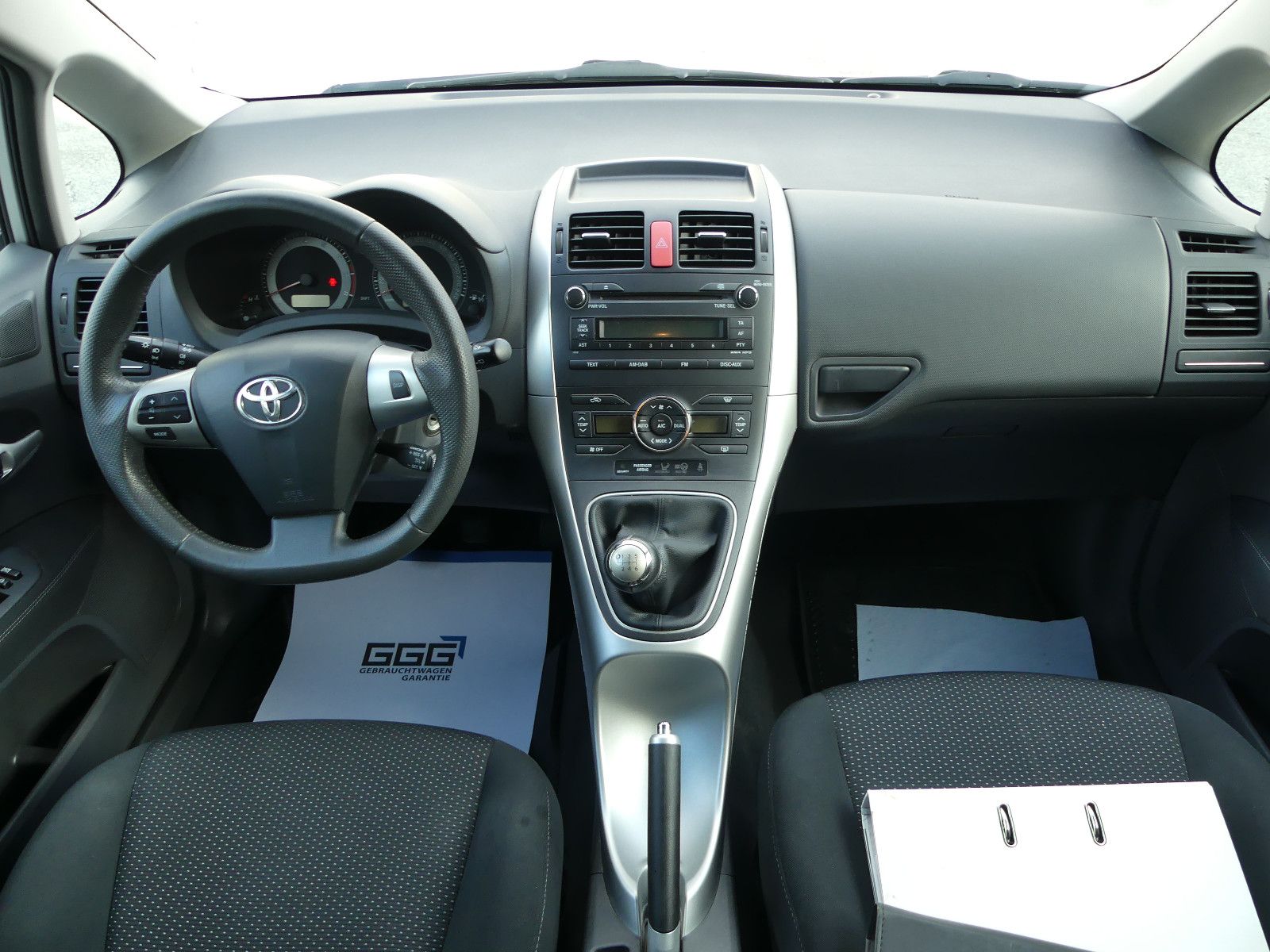 Fahrzeugabbildung Toyota Auris Edition*1.Hand**74tkm*Scheckheftgepf*