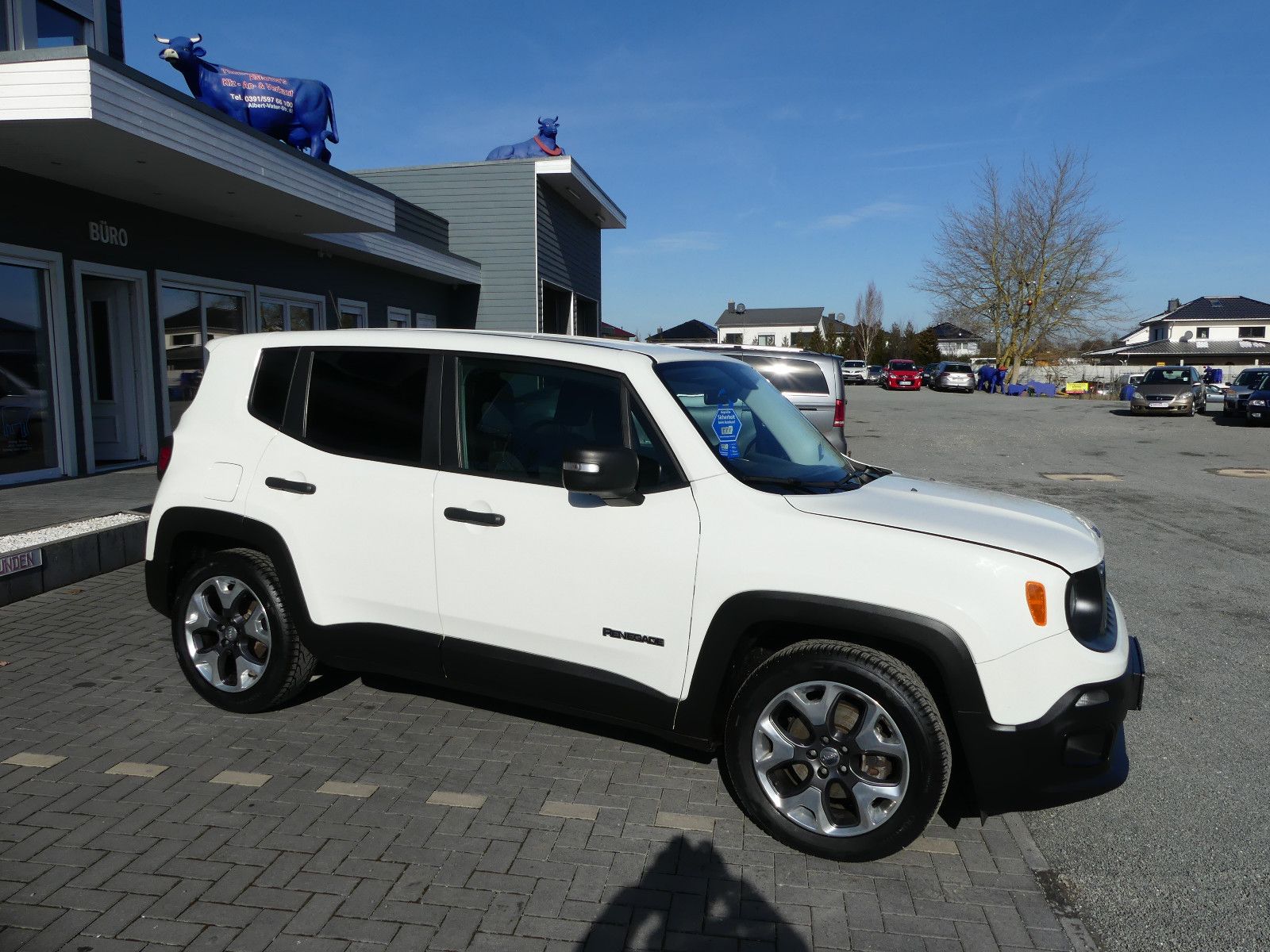 Fahrzeugabbildung Jeep Renegade Sport FWD