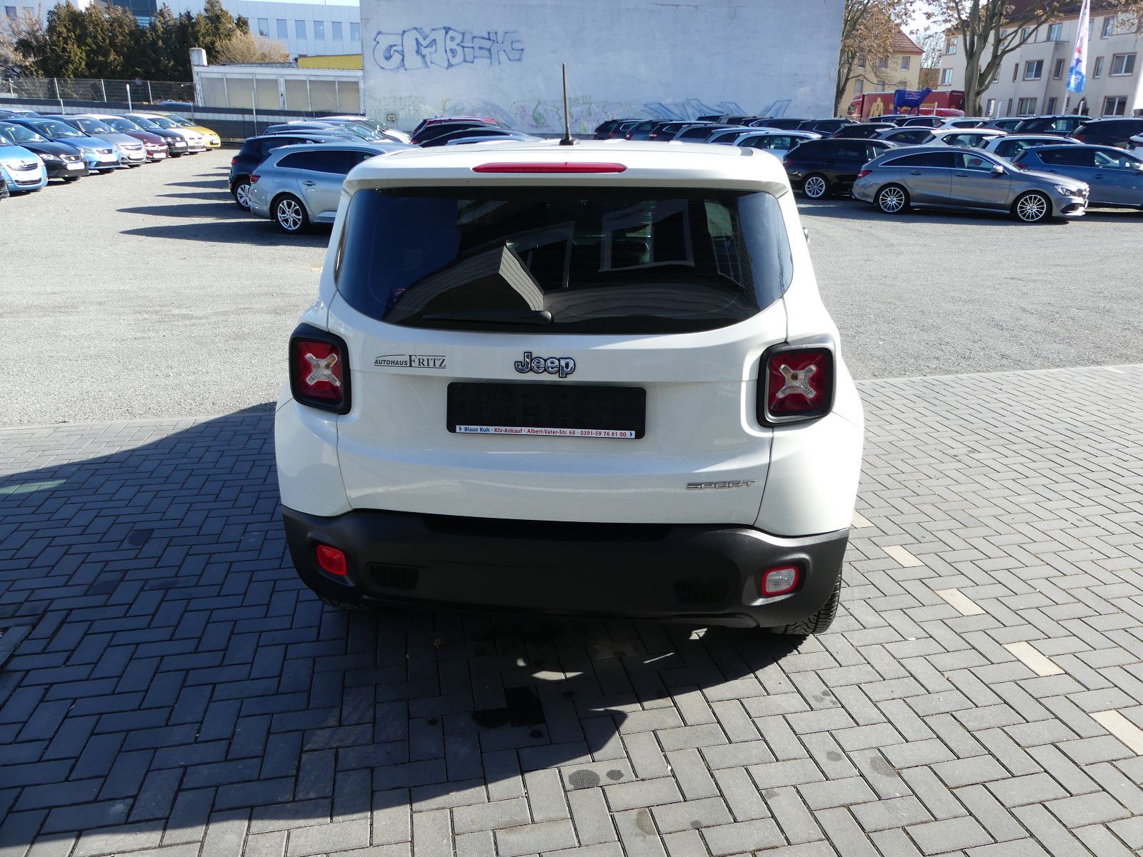Fahrzeugabbildung Jeep Renegade Sport FWD