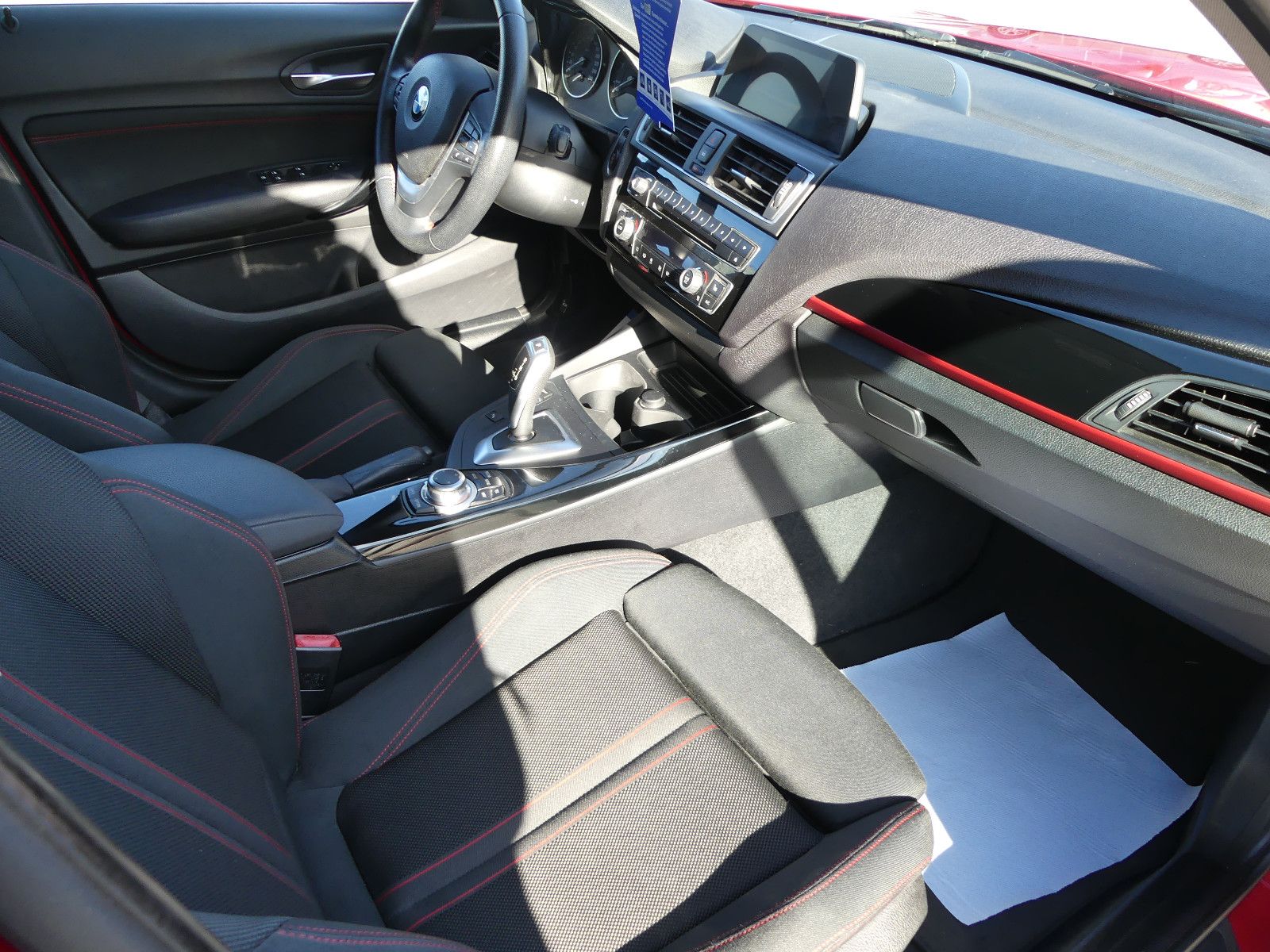 Fahrzeugabbildung BMW 118 1 Limousine 5-trg. 118 d Sport Line*2.Hand*