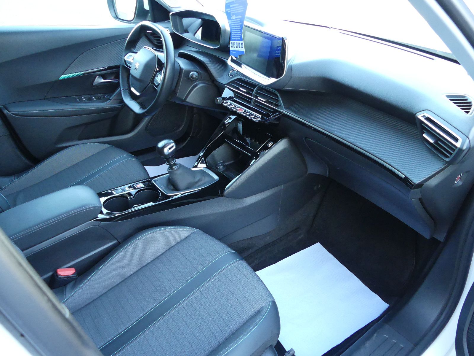 Fahrzeugabbildung Peugeot 2008 Allure Pack*Scheckheftgepf.*53tkm*