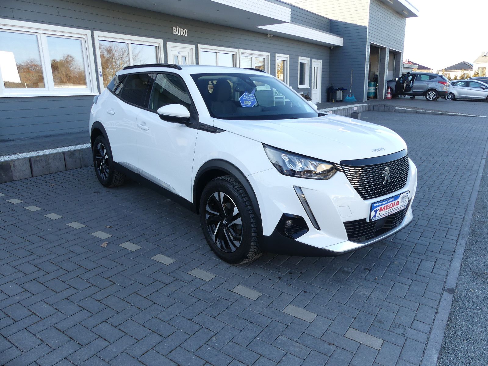 Fahrzeugabbildung Peugeot 2008 Allure Pack*Scheckheftgepf.*53tkm*