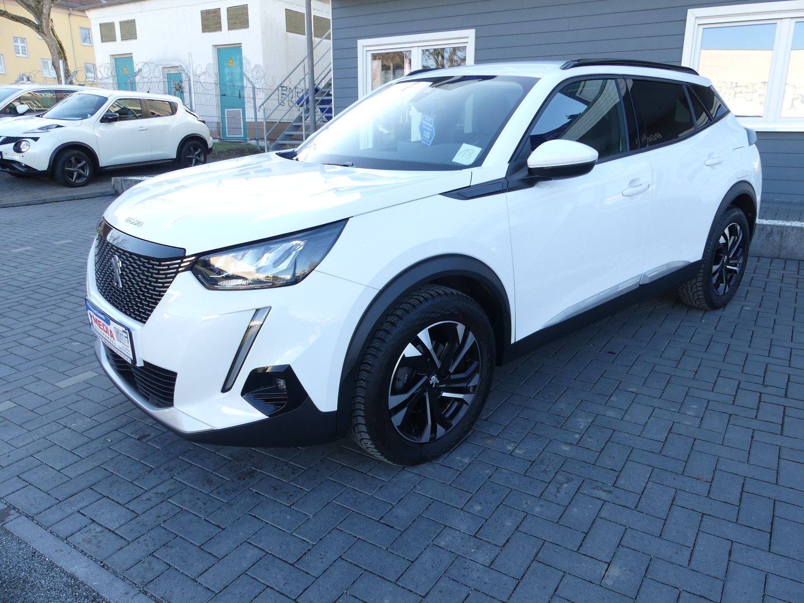 Fahrzeugabbildung Peugeot 2008 Allure Pack*Scheckheftgepf.*53tkm*