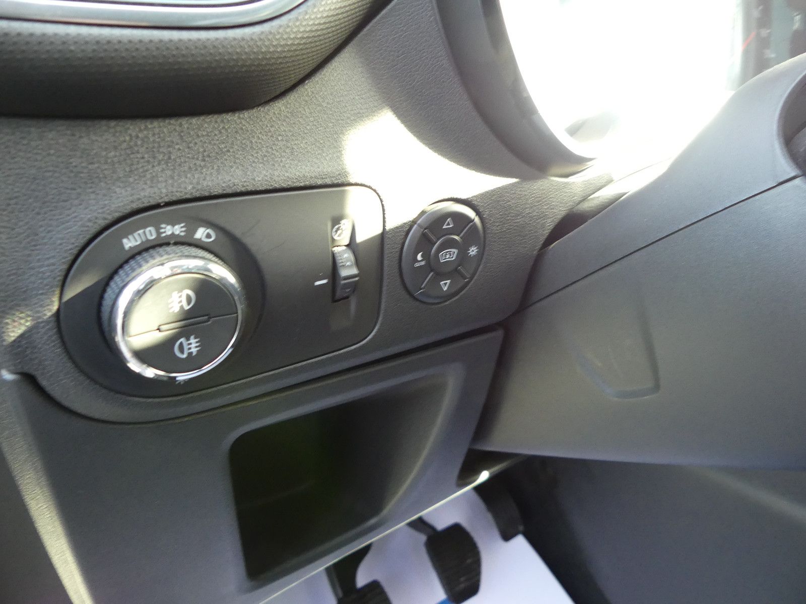 Fahrzeugabbildung Opel Crossland (X)