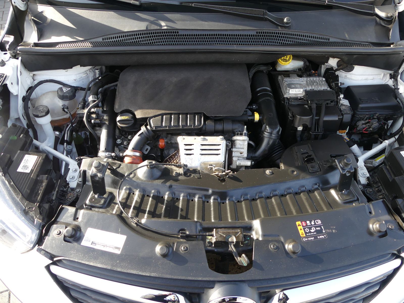 Fahrzeugabbildung Opel Crossland (X)