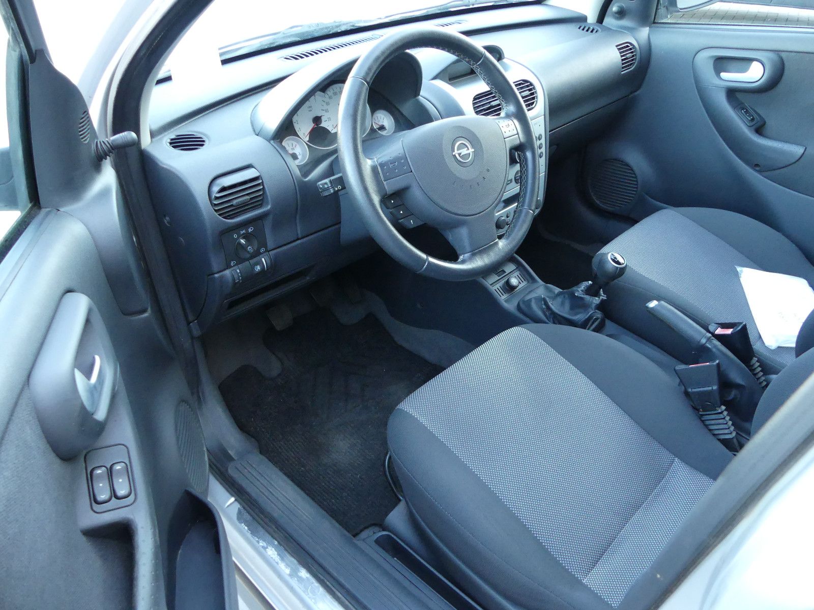 Fahrzeugabbildung Opel Corsa C Edition*2.Hand*