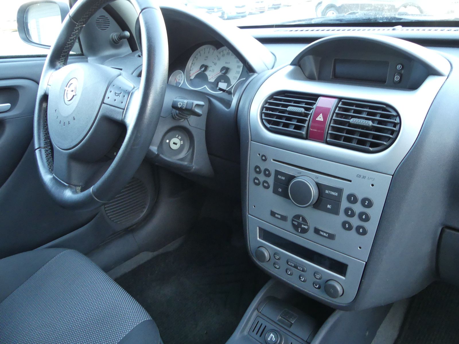 Fahrzeugabbildung Opel Corsa C Edition*2.Hand*