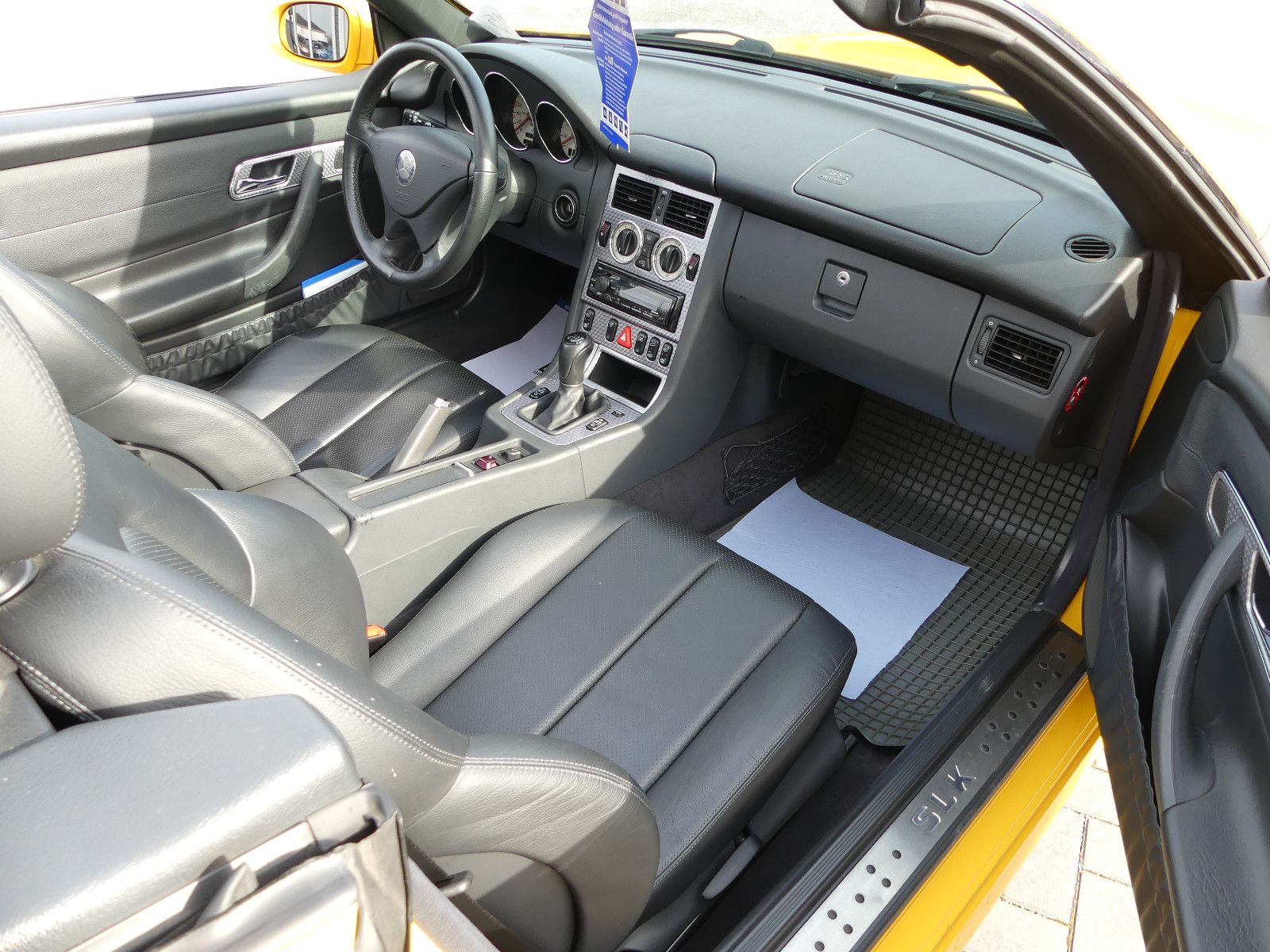 Fahrzeugabbildung Mercedes-Benz SLK 200 Kompressor "Special Edition"*1.HAND*