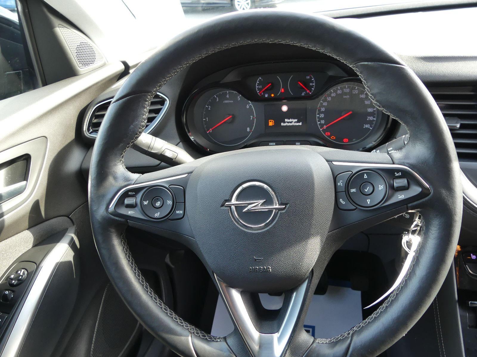 Fahrzeugabbildung Opel Grandland (X) *64TKM*