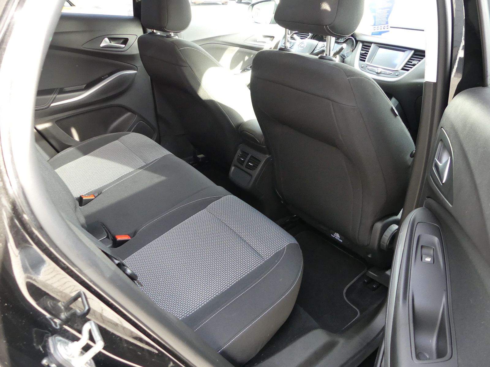 Fahrzeugabbildung Opel Grandland (X) *64TKM*