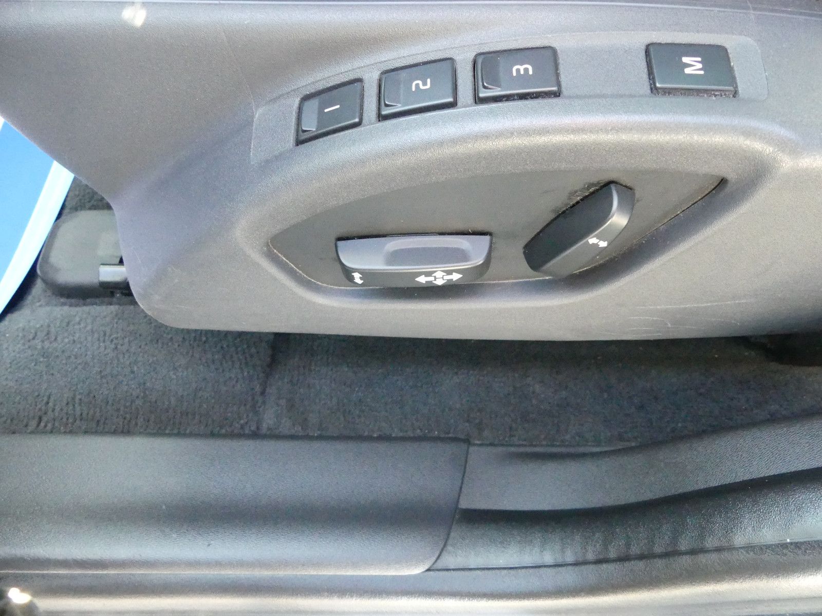 Fahrzeugabbildung Volvo XC 60 XC60 Summum AWD*2.Hand*88tkm*