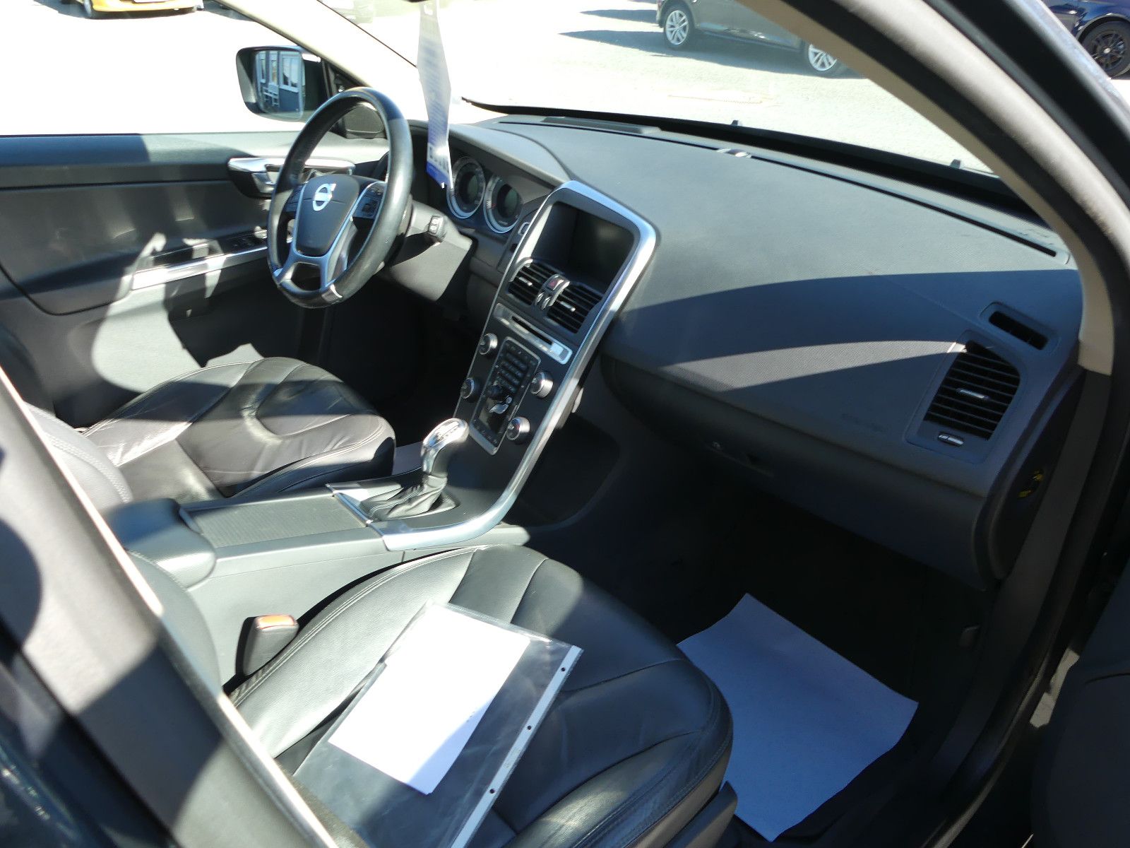 Fahrzeugabbildung Volvo XC 60 XC60 Summum AWD*2.Hand*88tkm*