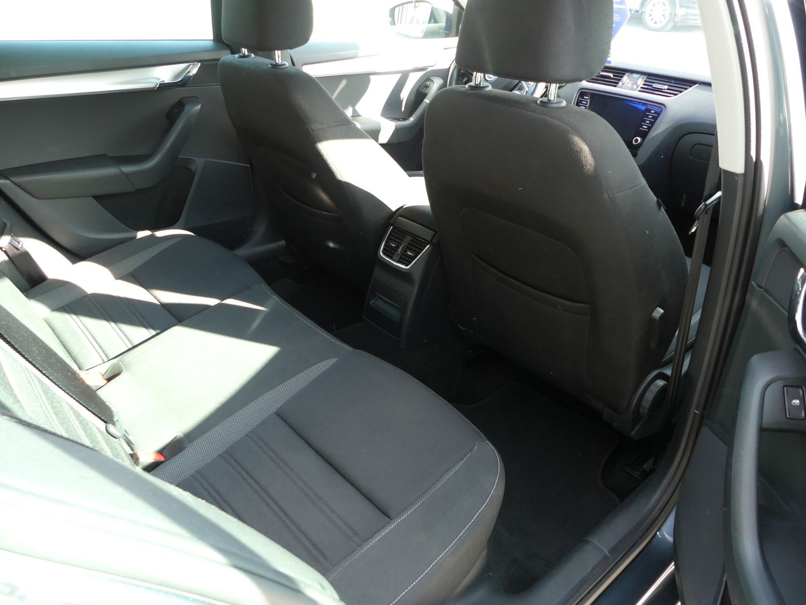 Fahrzeugabbildung SKODA Octavia Combi Ambition*2.HAND*