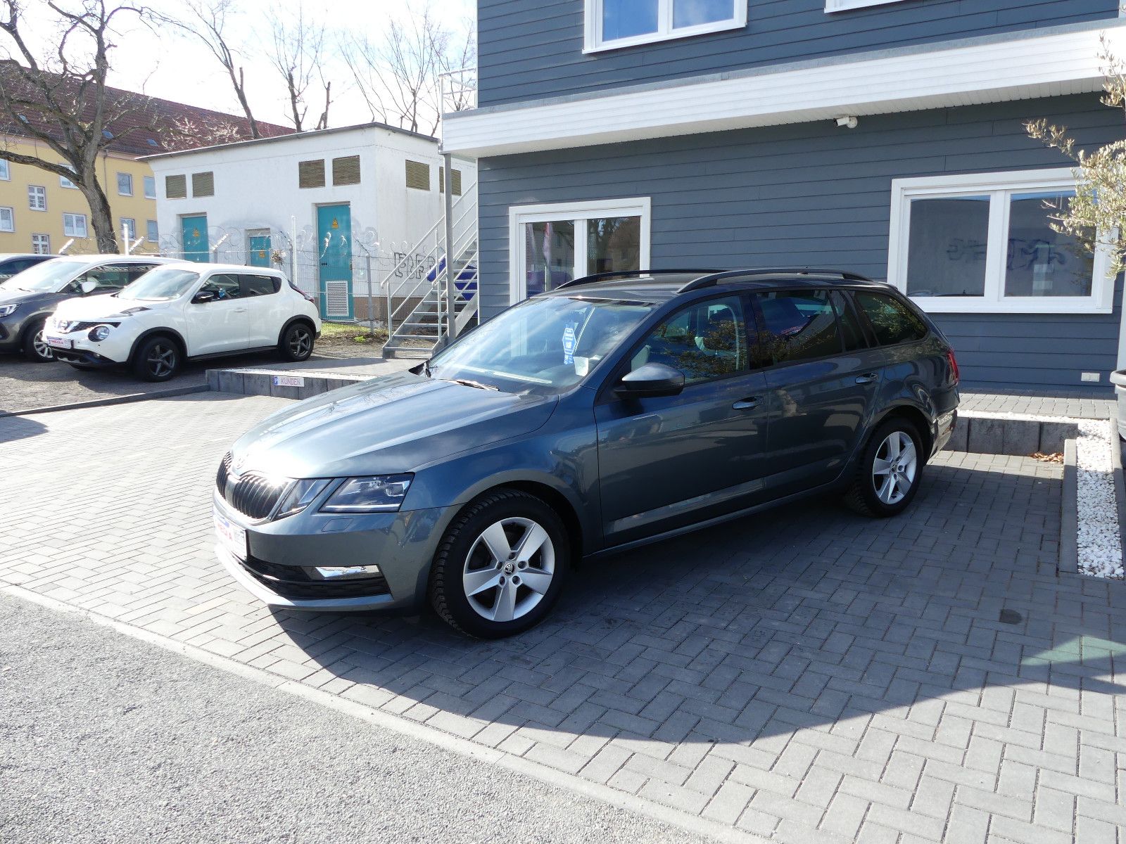 Fahrzeugabbildung SKODA Octavia Combi Ambition*2.HAND*