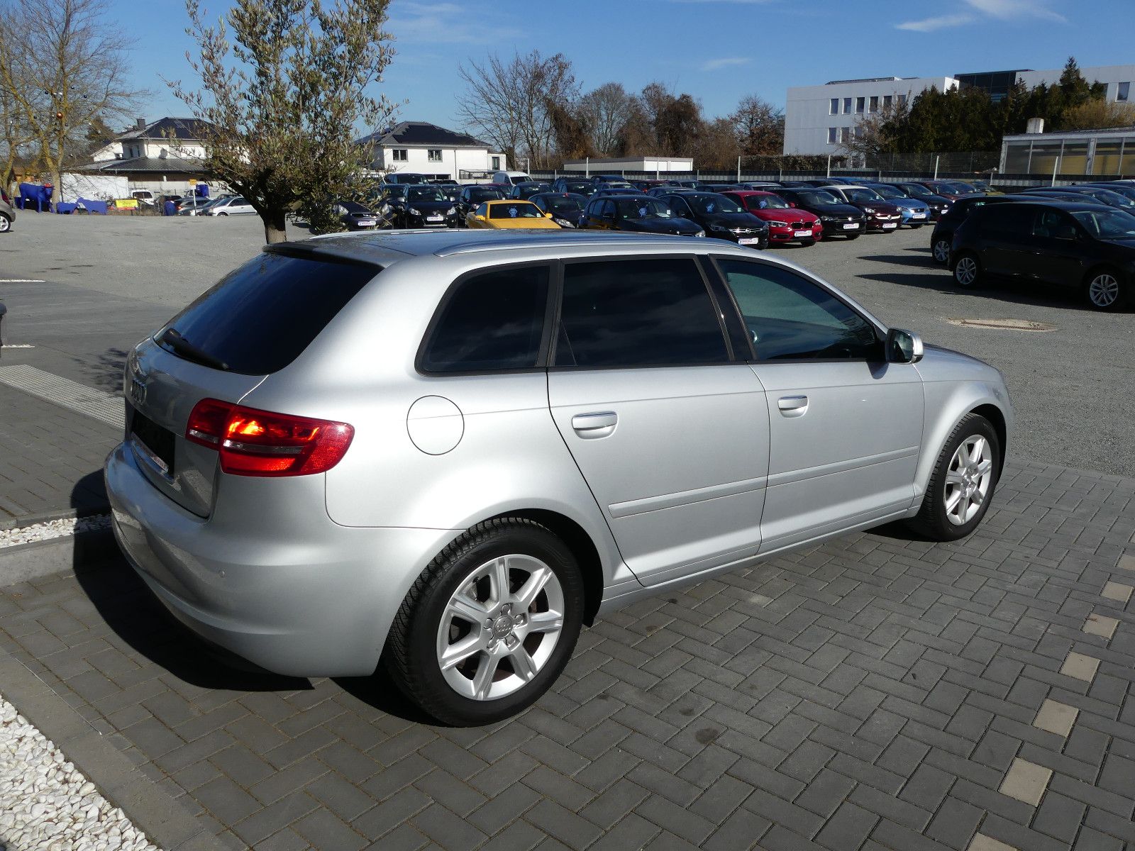Fahrzeugabbildung Audi A3 Sportback 1.4 TFSI Ambiente