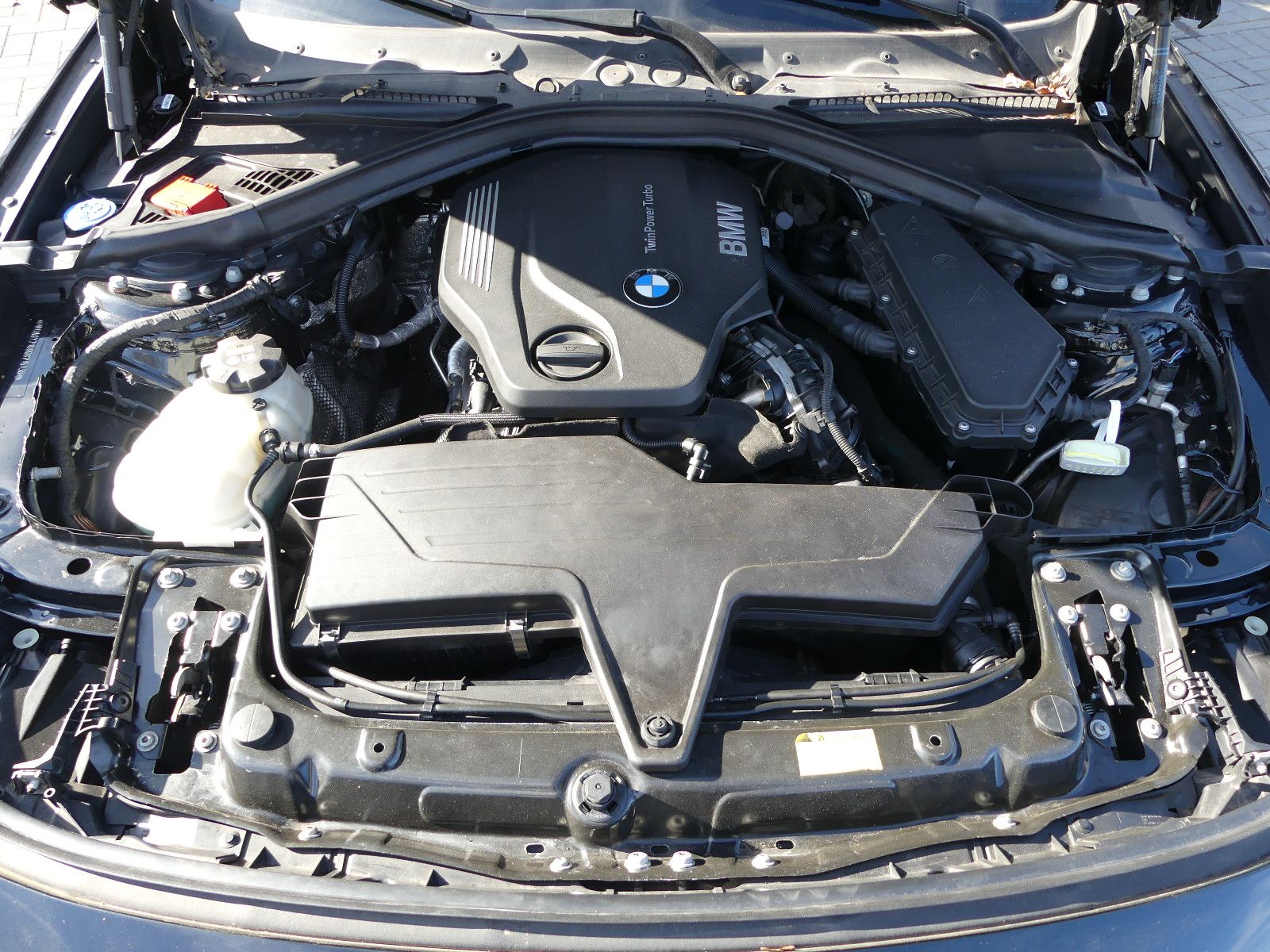 Fahrzeugabbildung BMW 320 3 Gran Turismo 320 d Sport Line